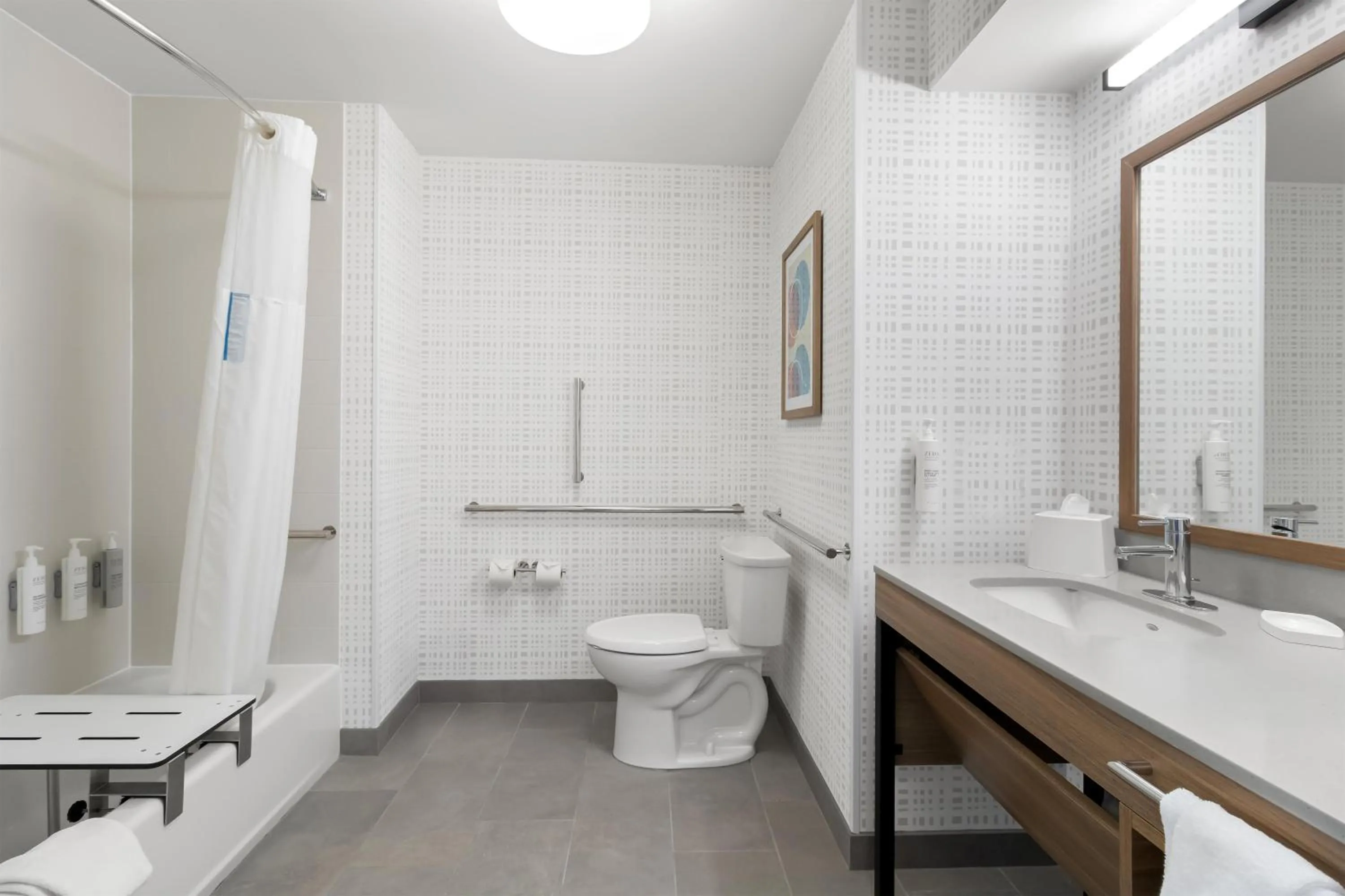 Bathroom in Hampton Inn & Suites New Castle, PA