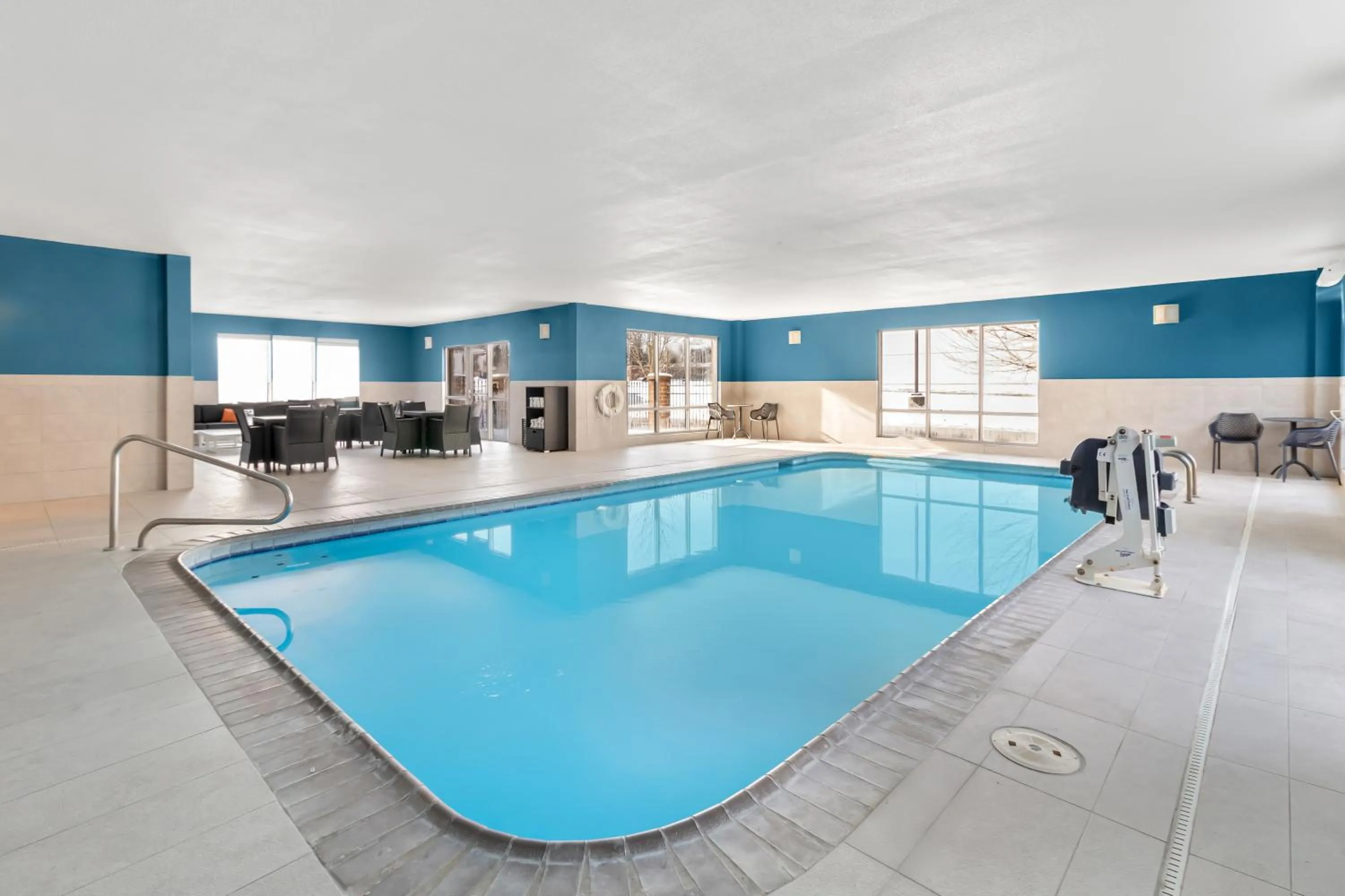 Hampton Inn & Suites New Castle, PA