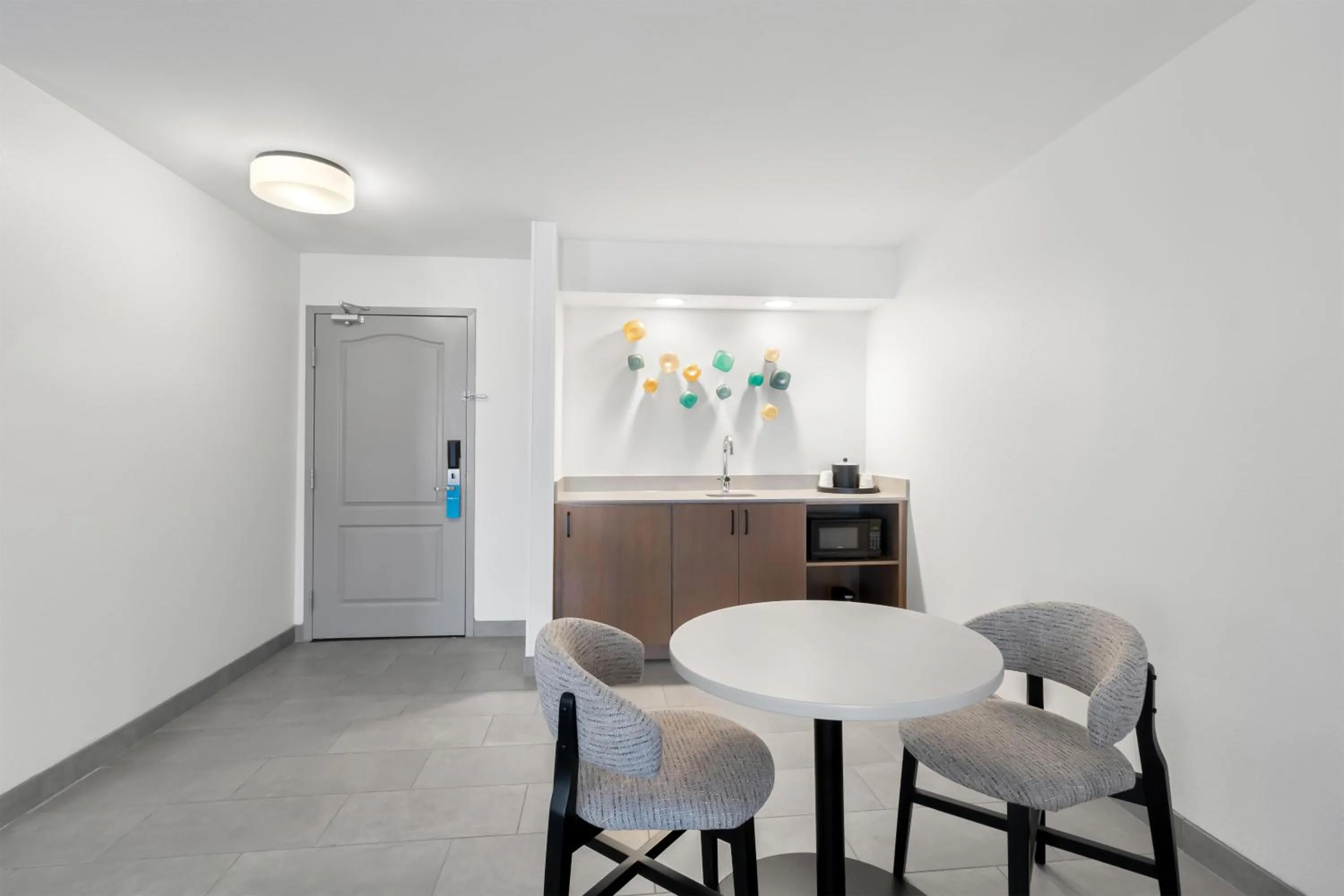 Kitchen or kitchenette in Hampton Inn & Suites New Castle, PA