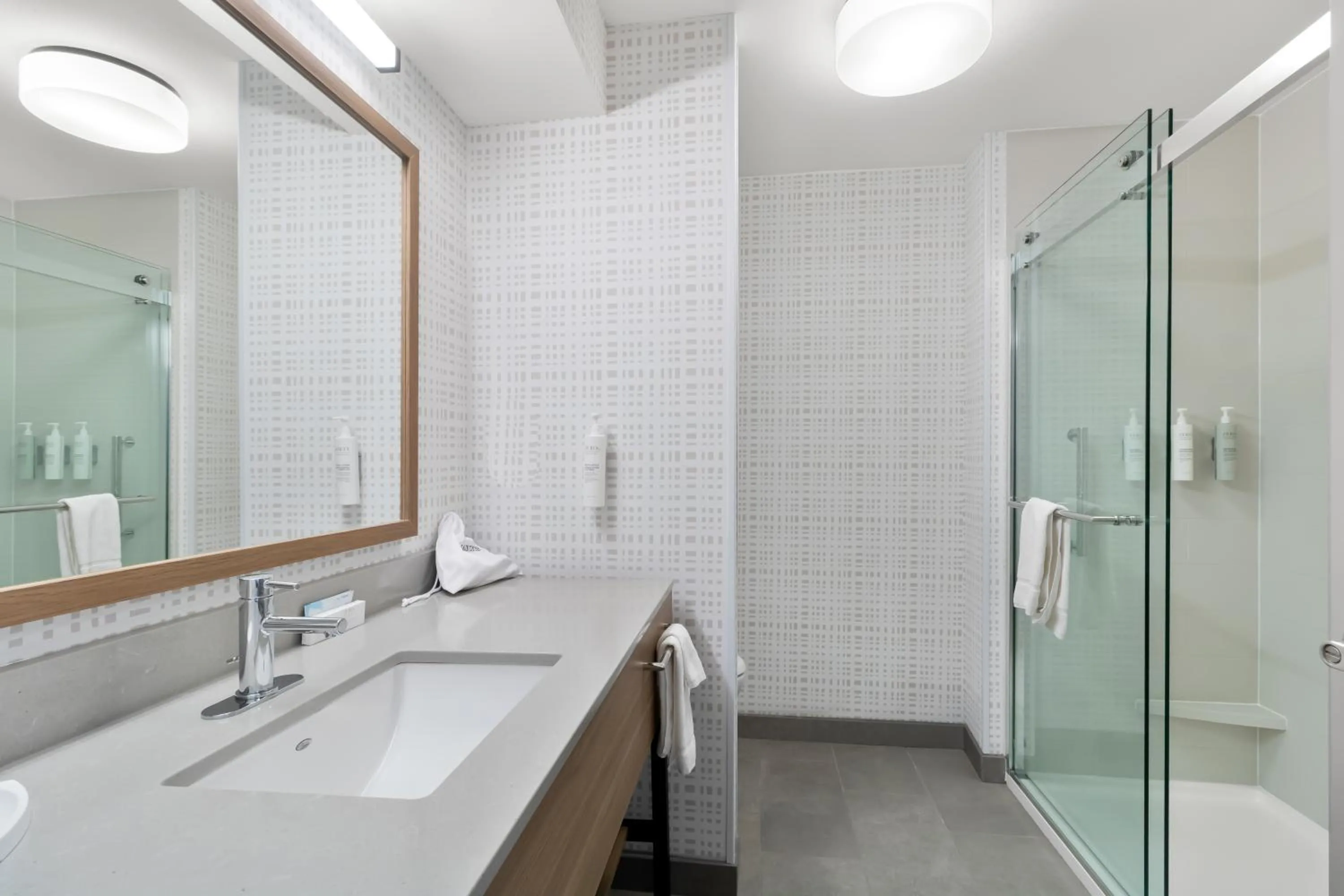 Hampton Inn & Suites New Castle, PA