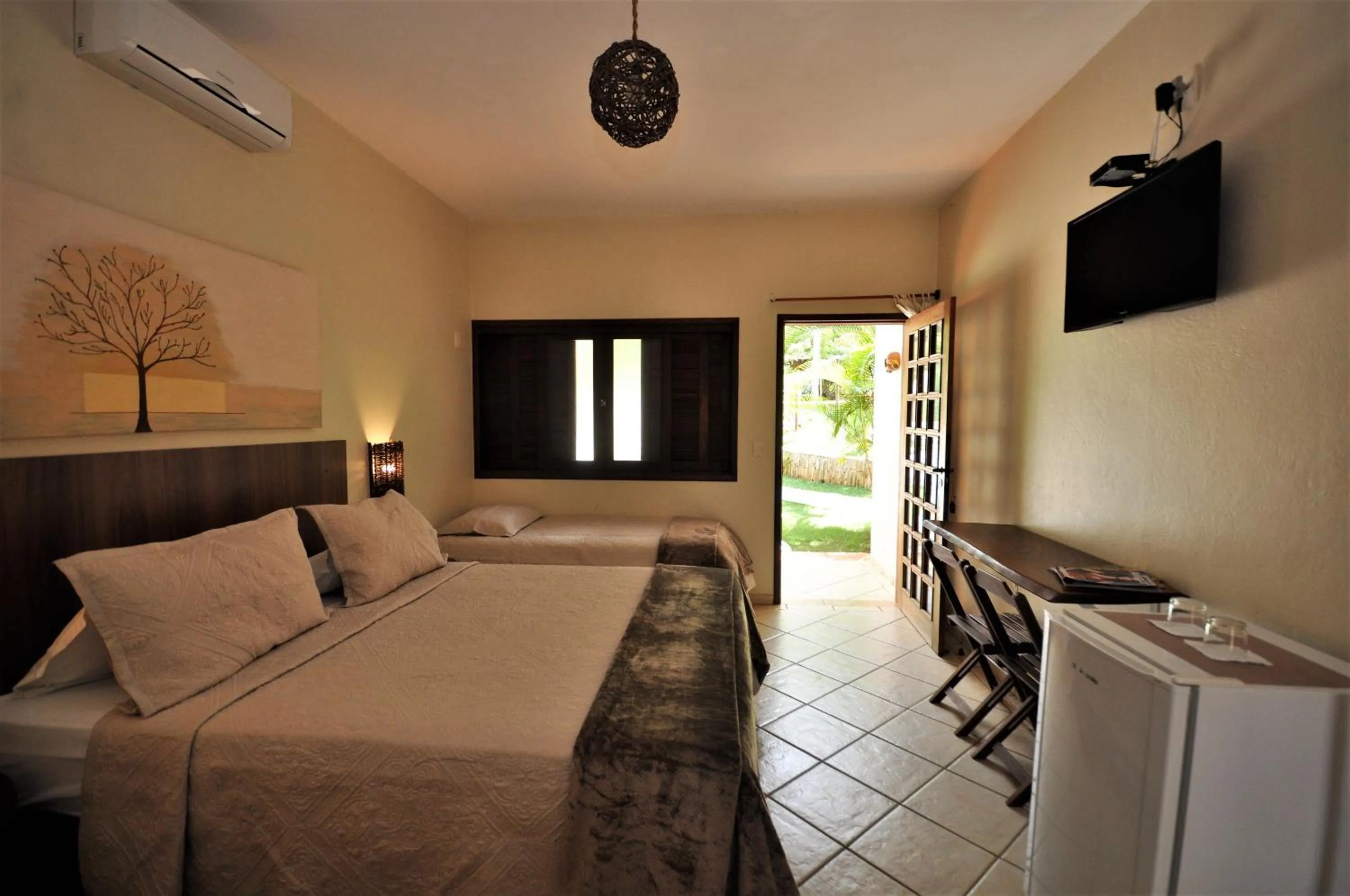 Photo of the whole room, Bed in Pousada Flores do Cerrado