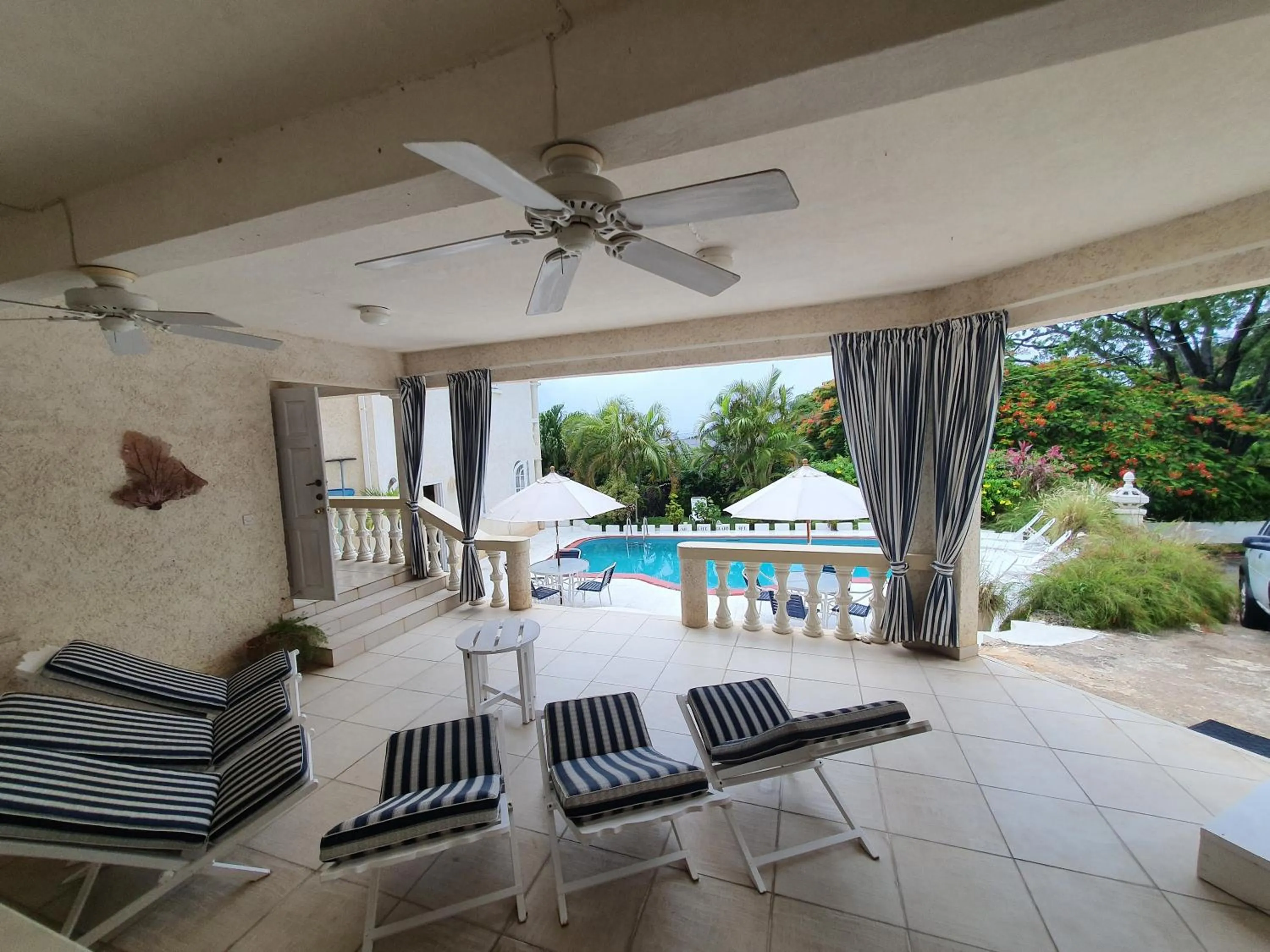 Swimming pool in Sea Symphony Villa