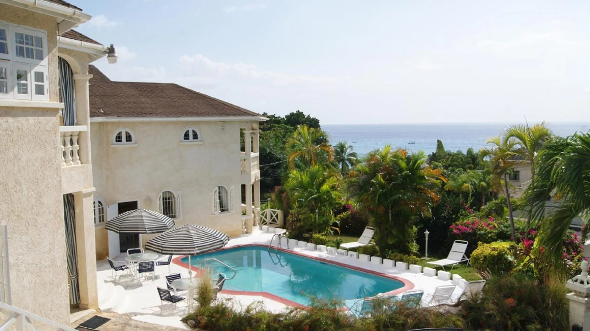 Property building in Sea Symphony Villa