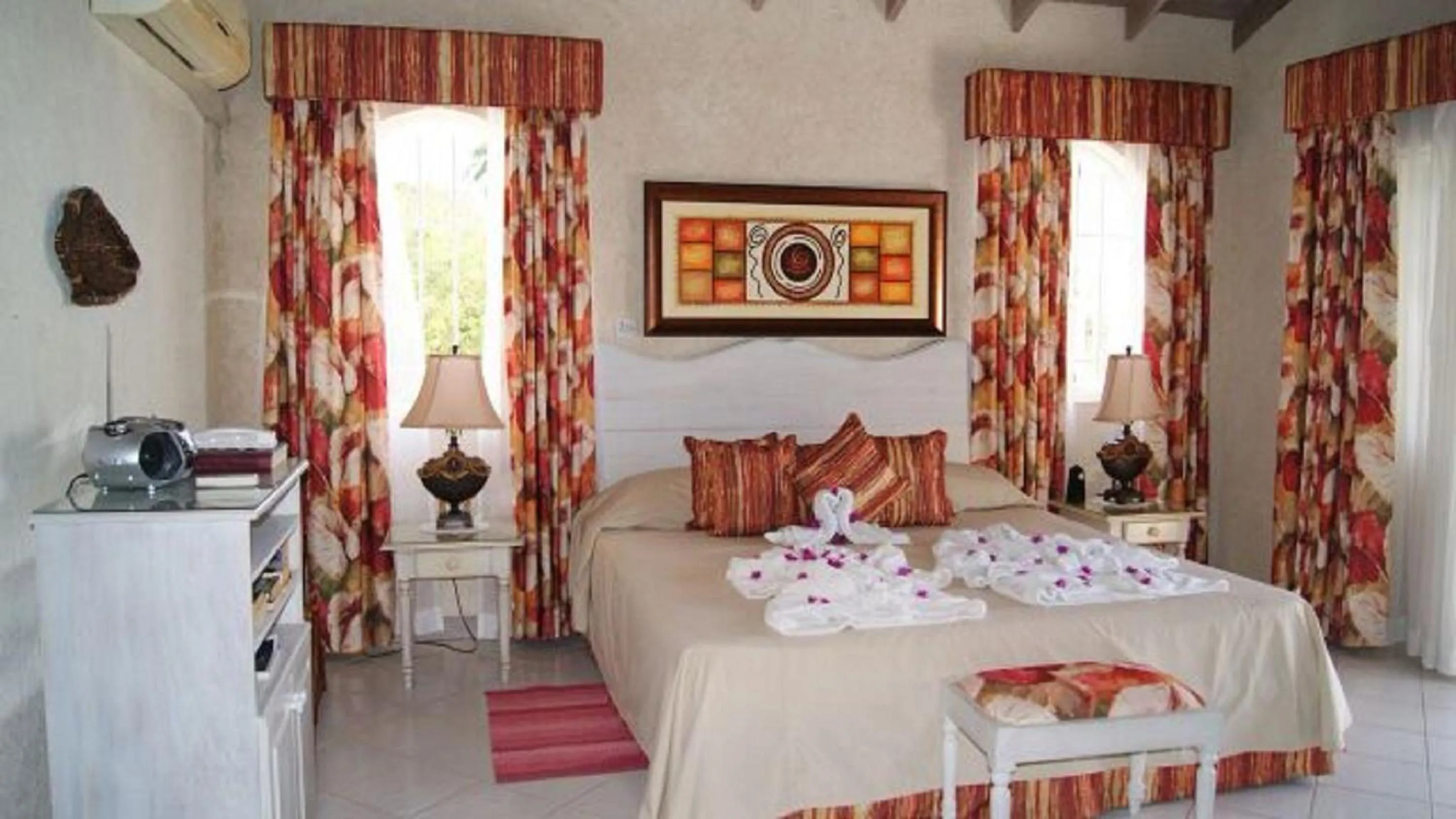 Bed in Sea Symphony Villa