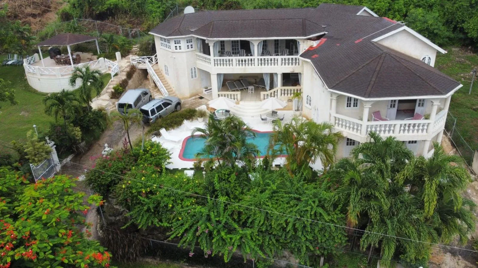 Property building in Sea Symphony Villa