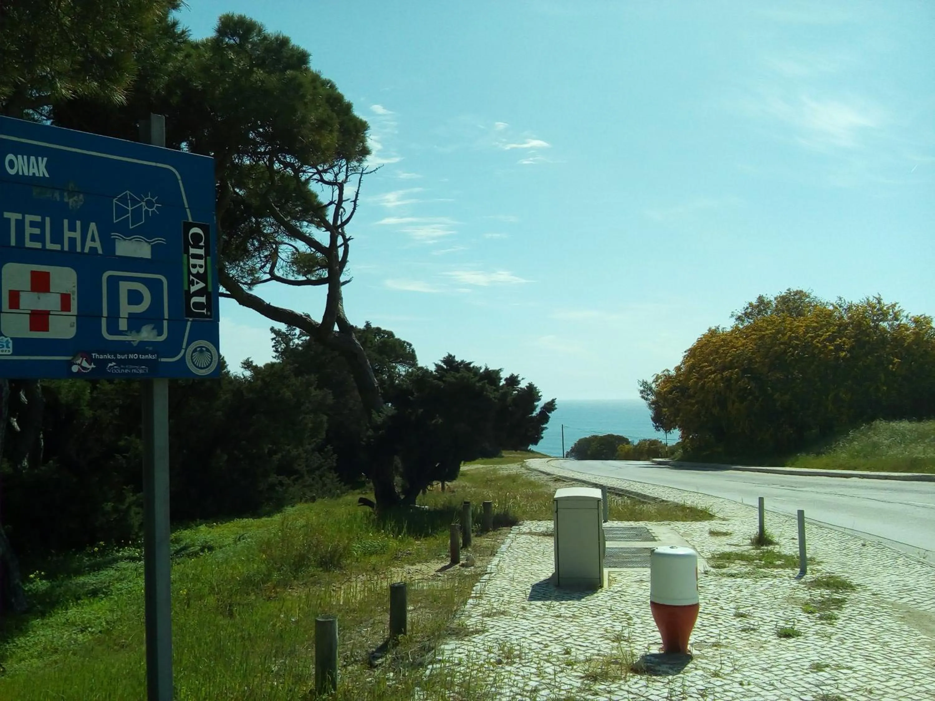 Property building in Fonte da Telha Beach Hostel