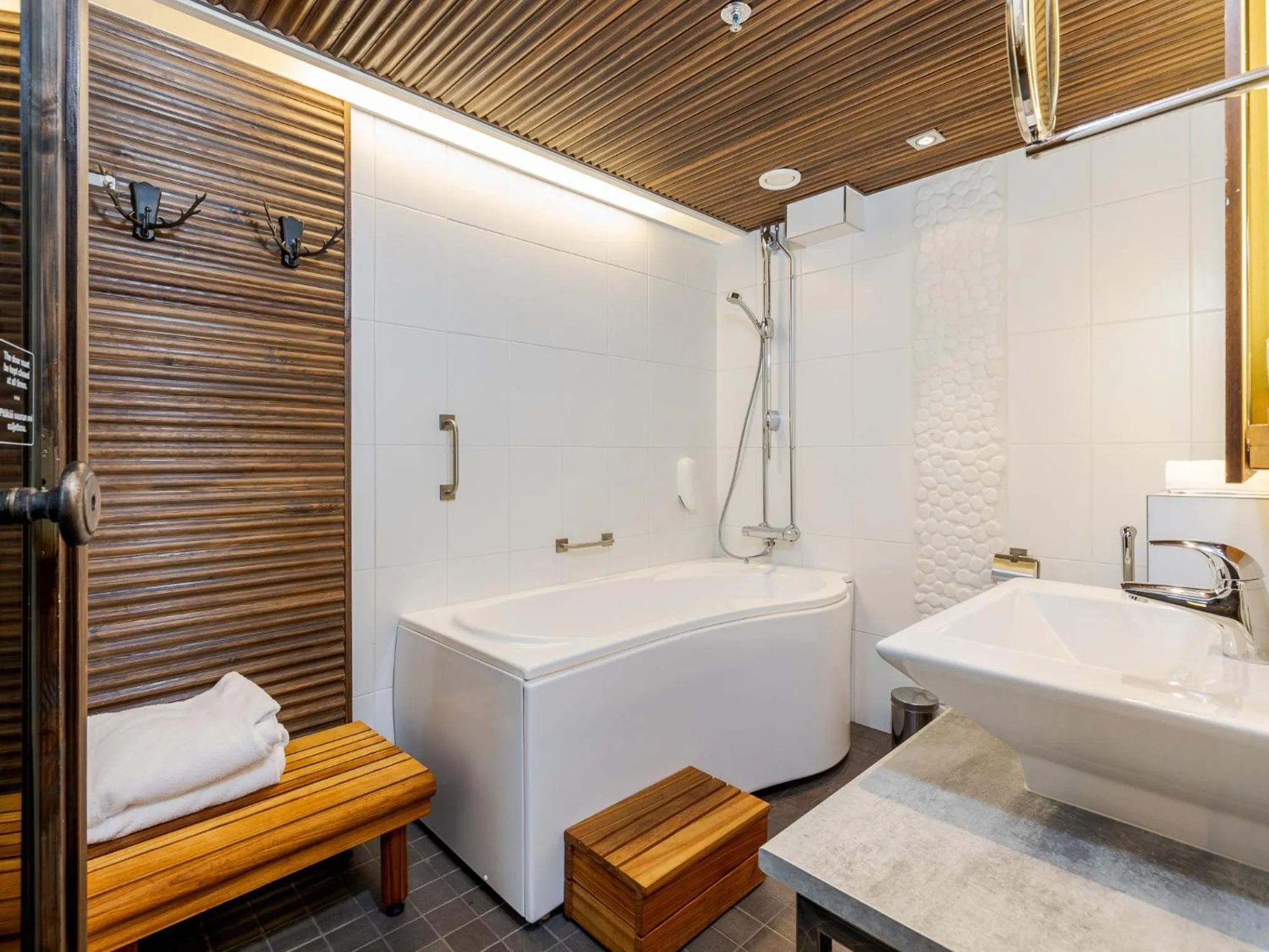 Shower in Santa's Hotel Santa Claus