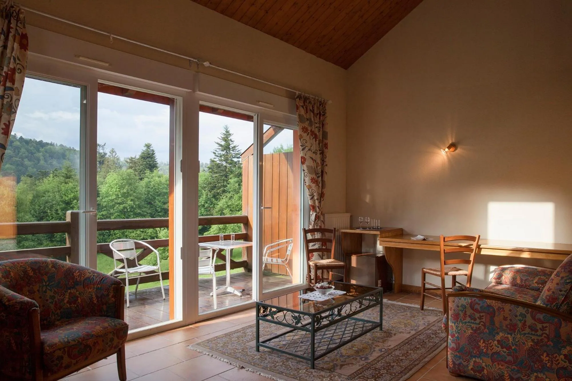 Logis Hôtel Restaurant Neuhauser