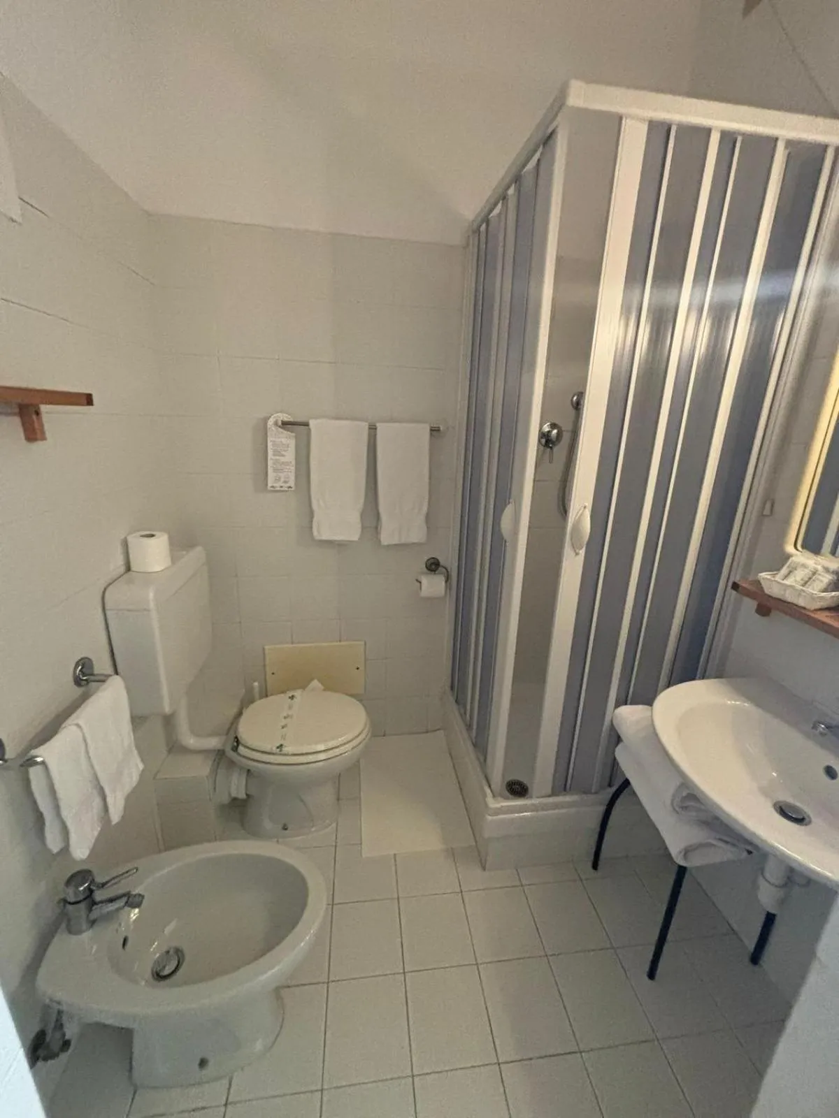 Bathroom in Hotel Elisabetta