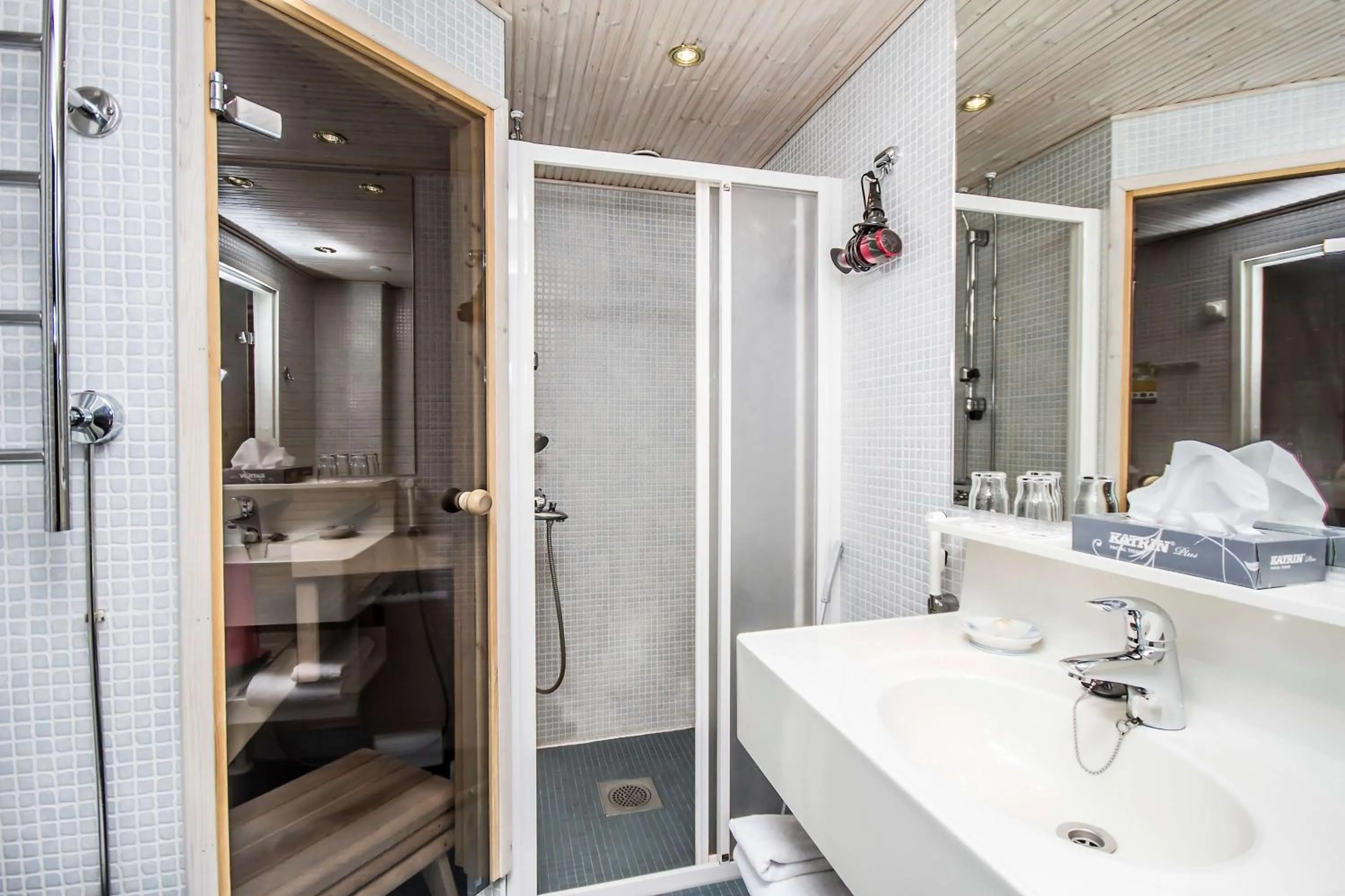 Toilet in Best Western Hotel Apollo