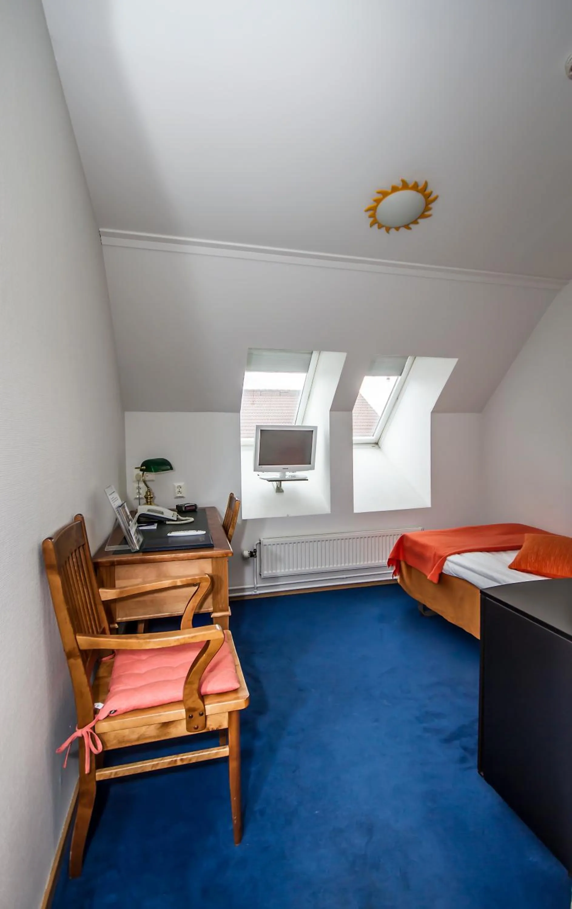 TV and multimedia, Bed in Best Western Hotel Apollo