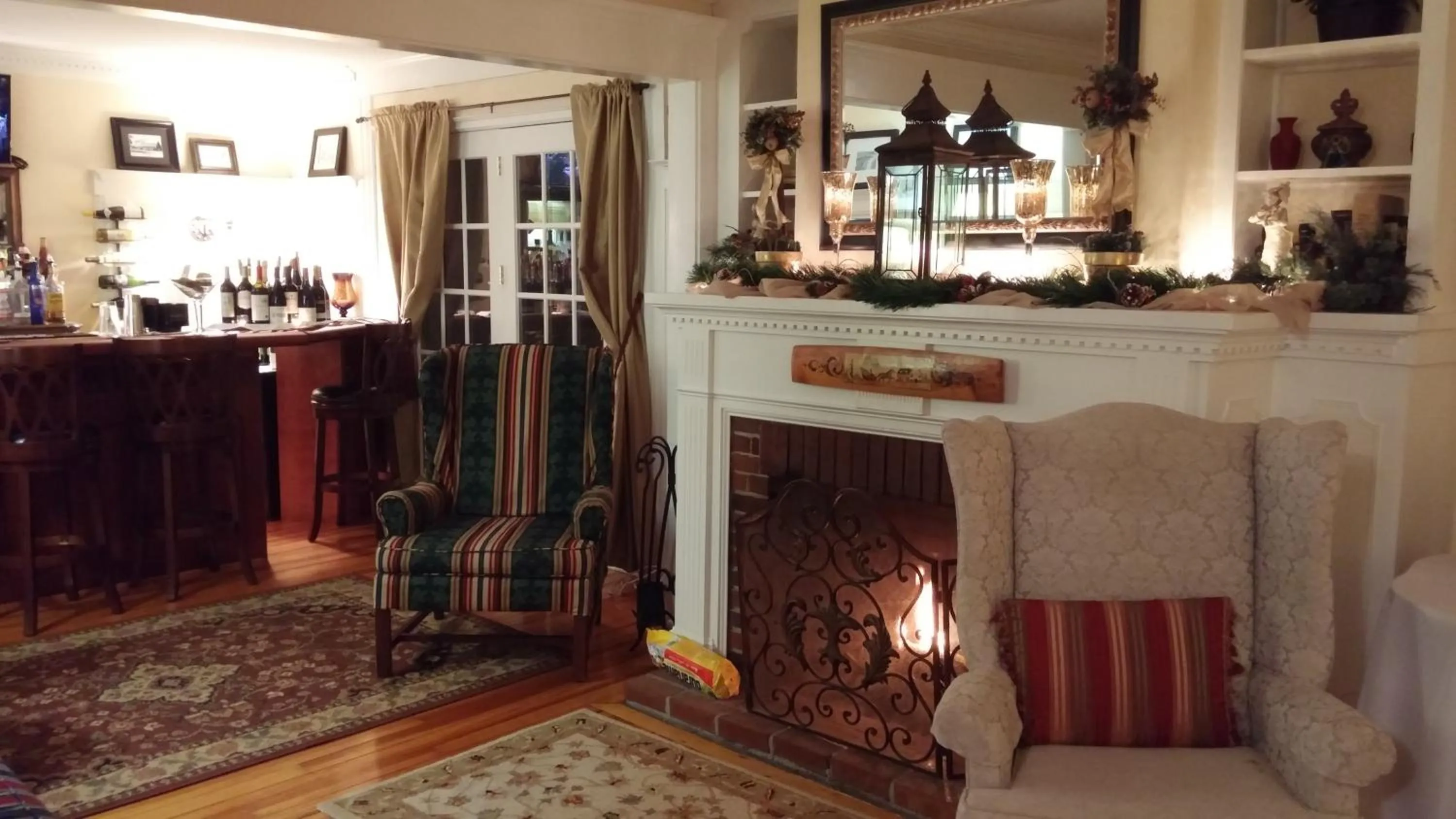Seating area in Victoria Inn