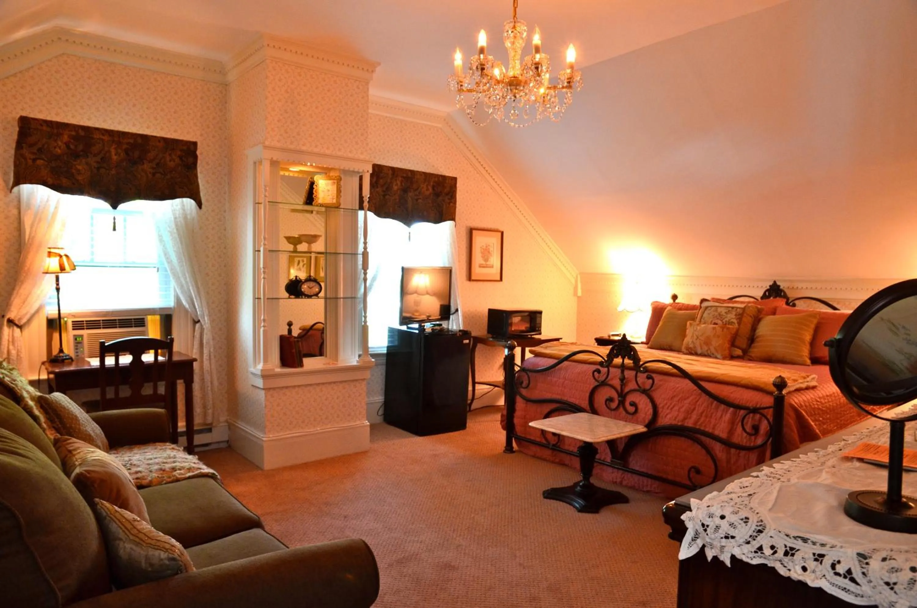 Seating area in Victoria Inn