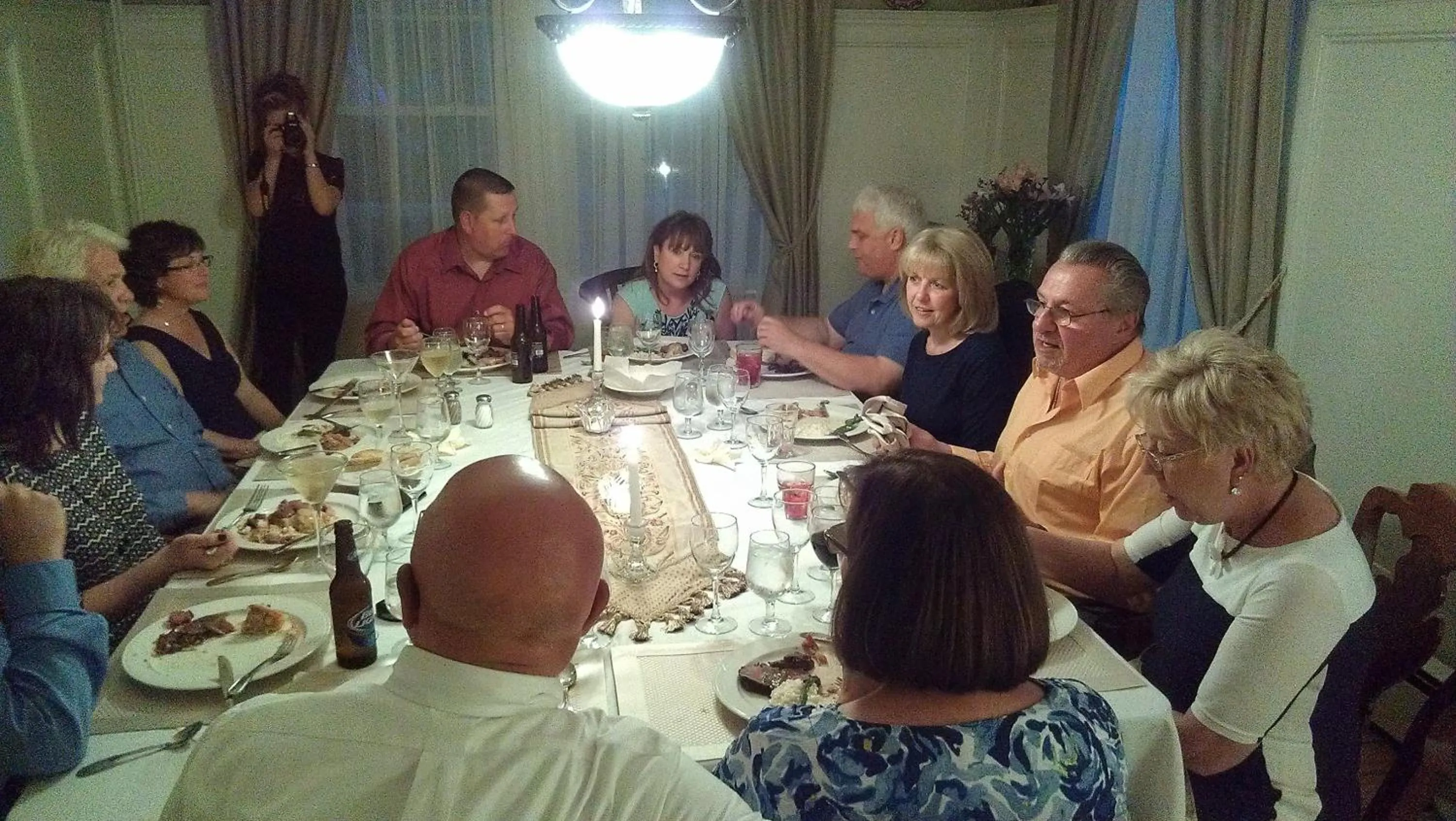 Restaurant/places to eat in Victoria Inn