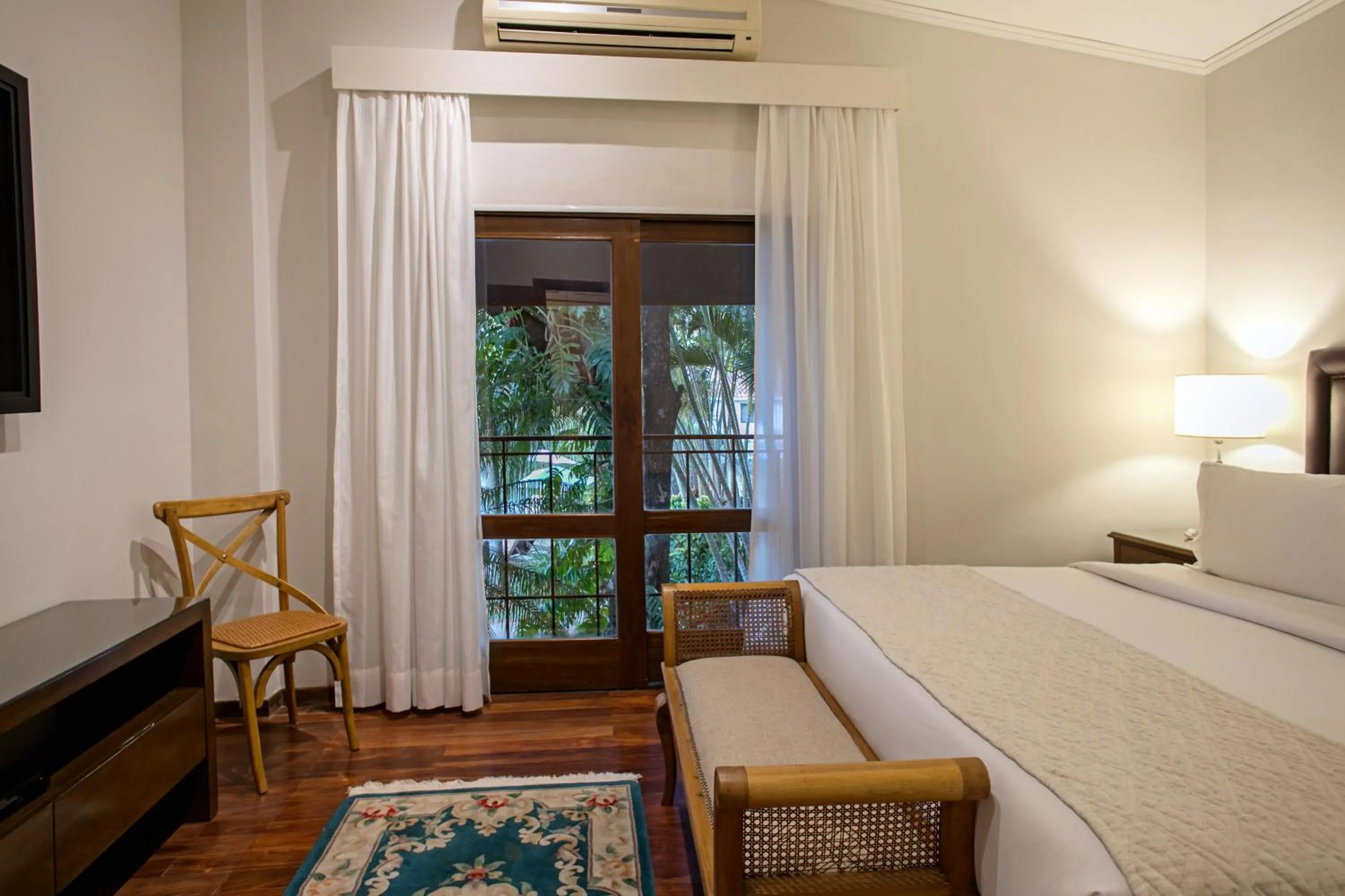 Bed in Las Lomas Casa Hotel