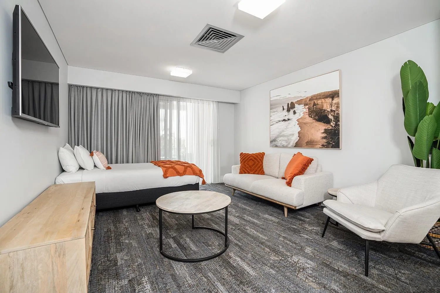 Bed in City Golf Club Motel