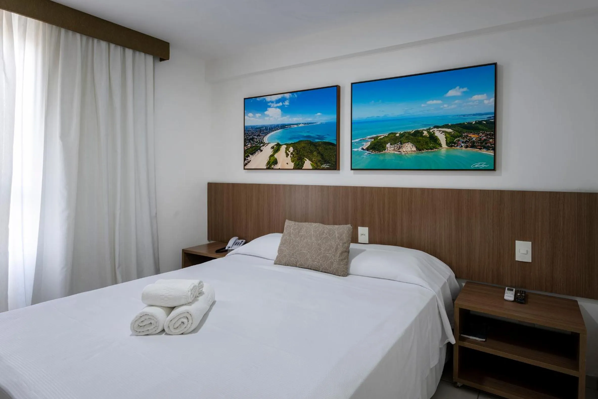 Bed in Villa Park Hotel