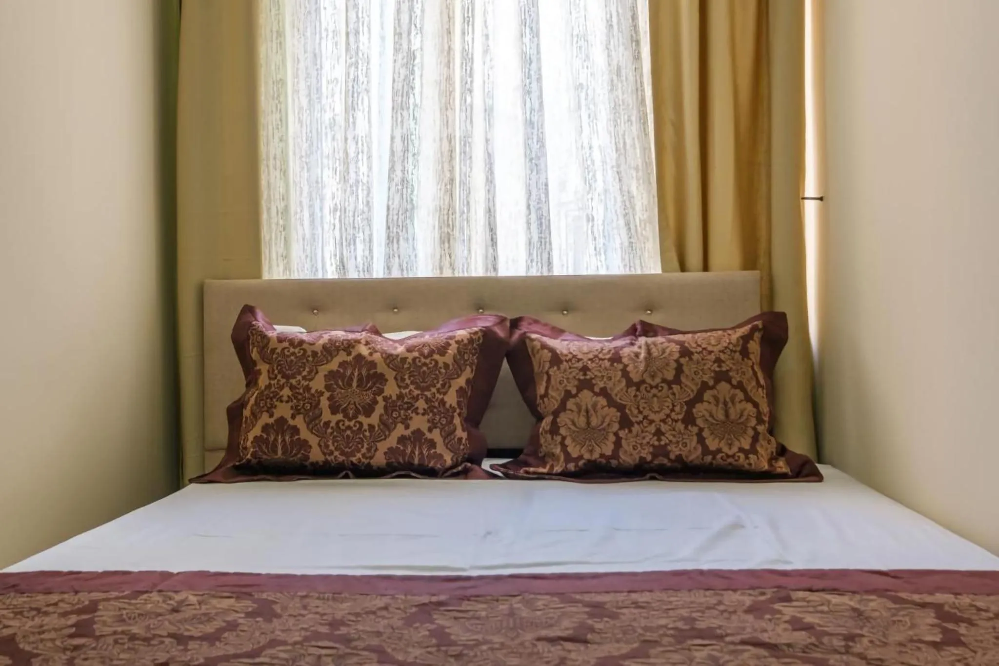 Bed in HagiaSophia Donat Suites