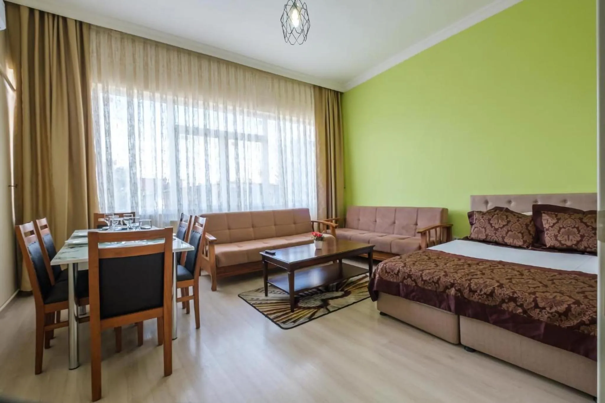 Bed in HagiaSophia Donat Suites