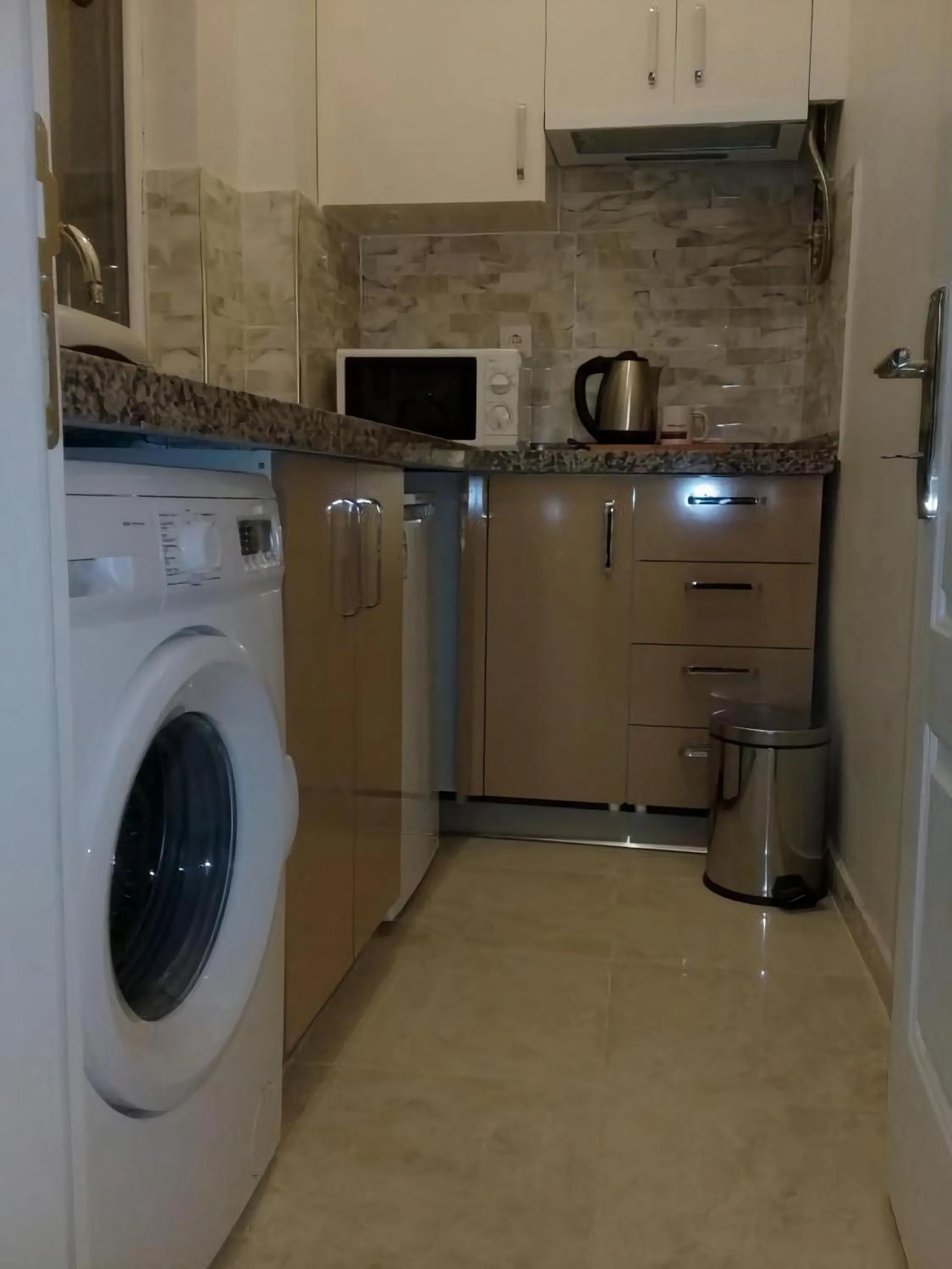 Kitchen or kitchenette in HagiaSophia Donat Suites