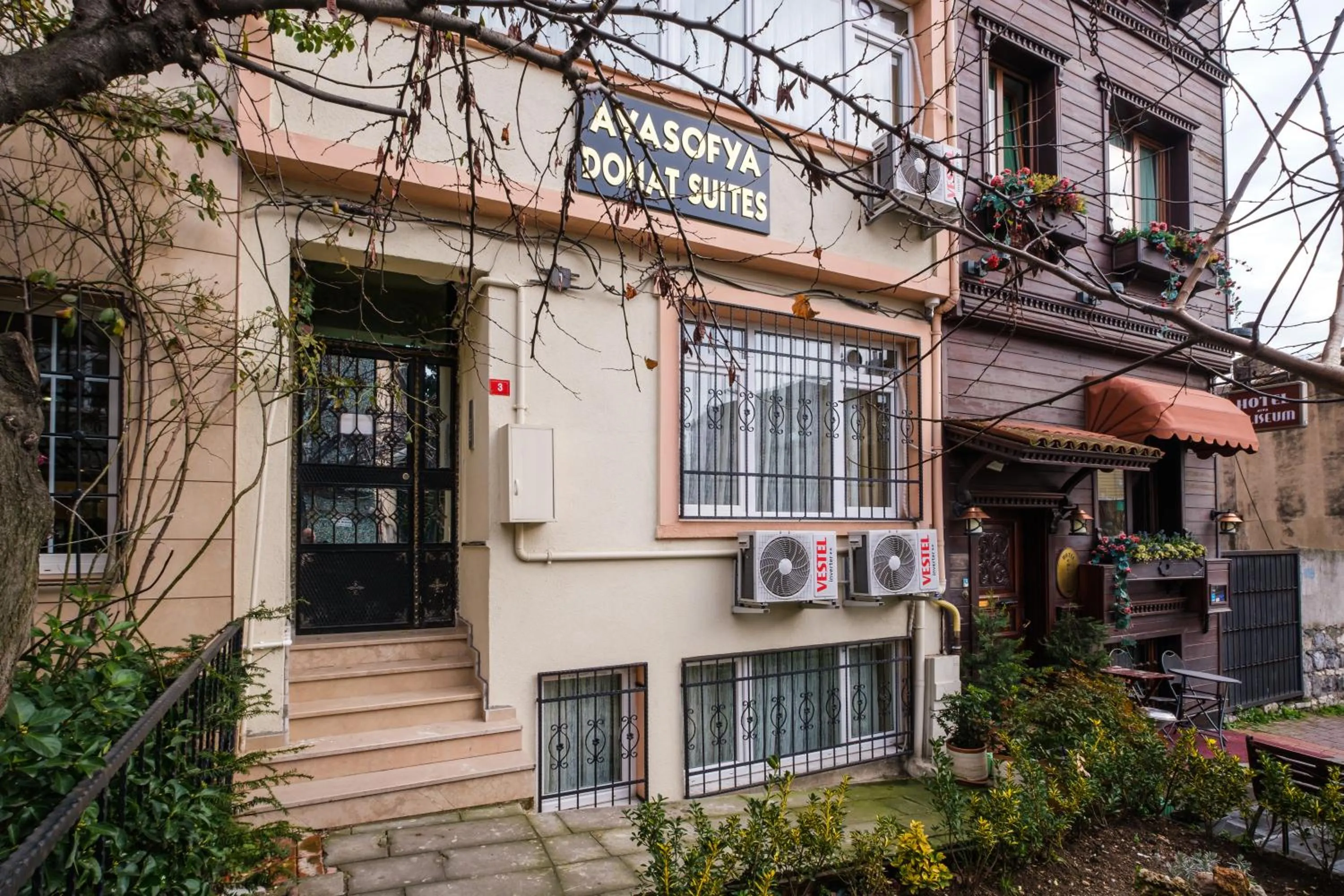 Property building in HagiaSophia Donat Suites