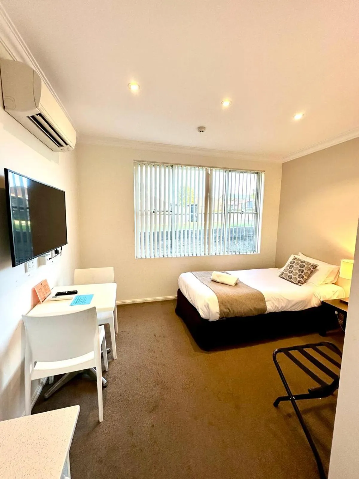 Bed in Merivale Motel