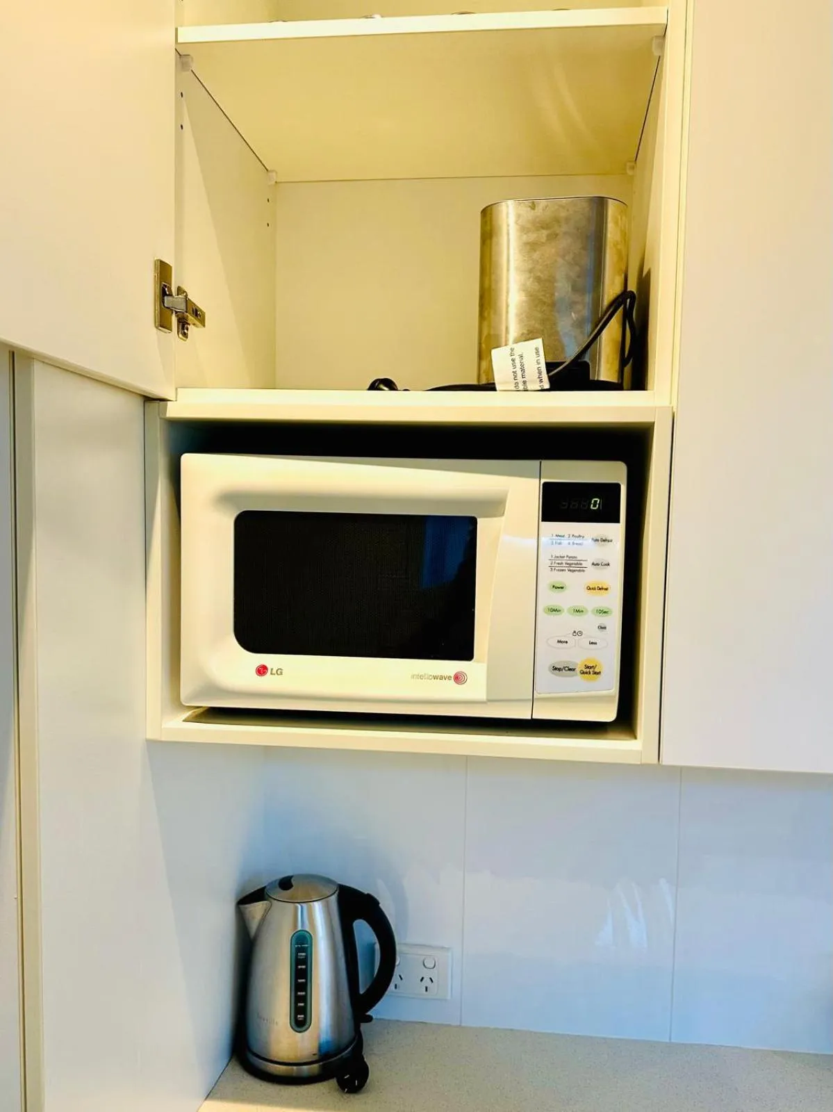 Kitchen or kitchenette in Merivale Motel