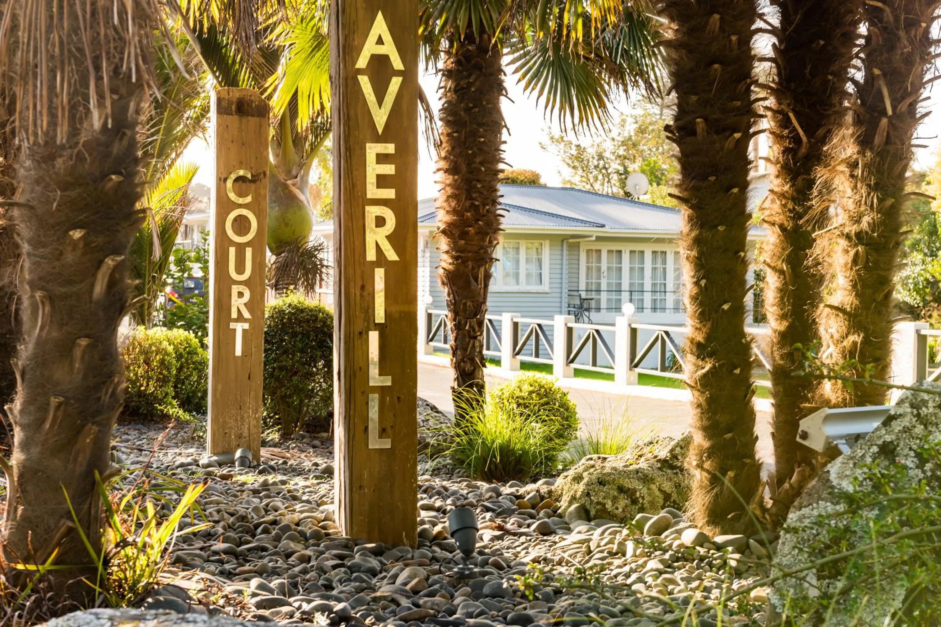 Averill Court Motel