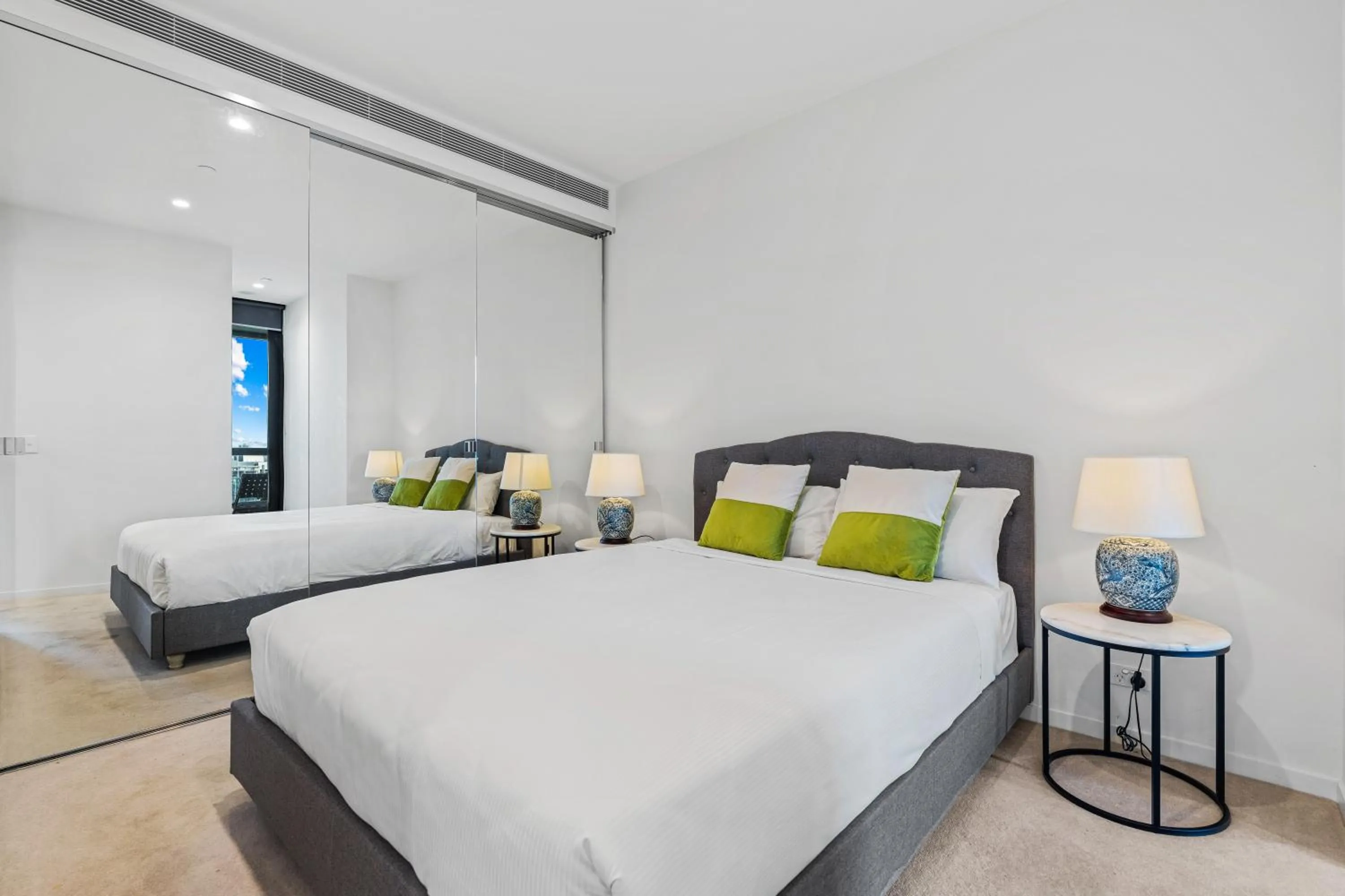 Bed in CLLIX Australia 108 Apartments