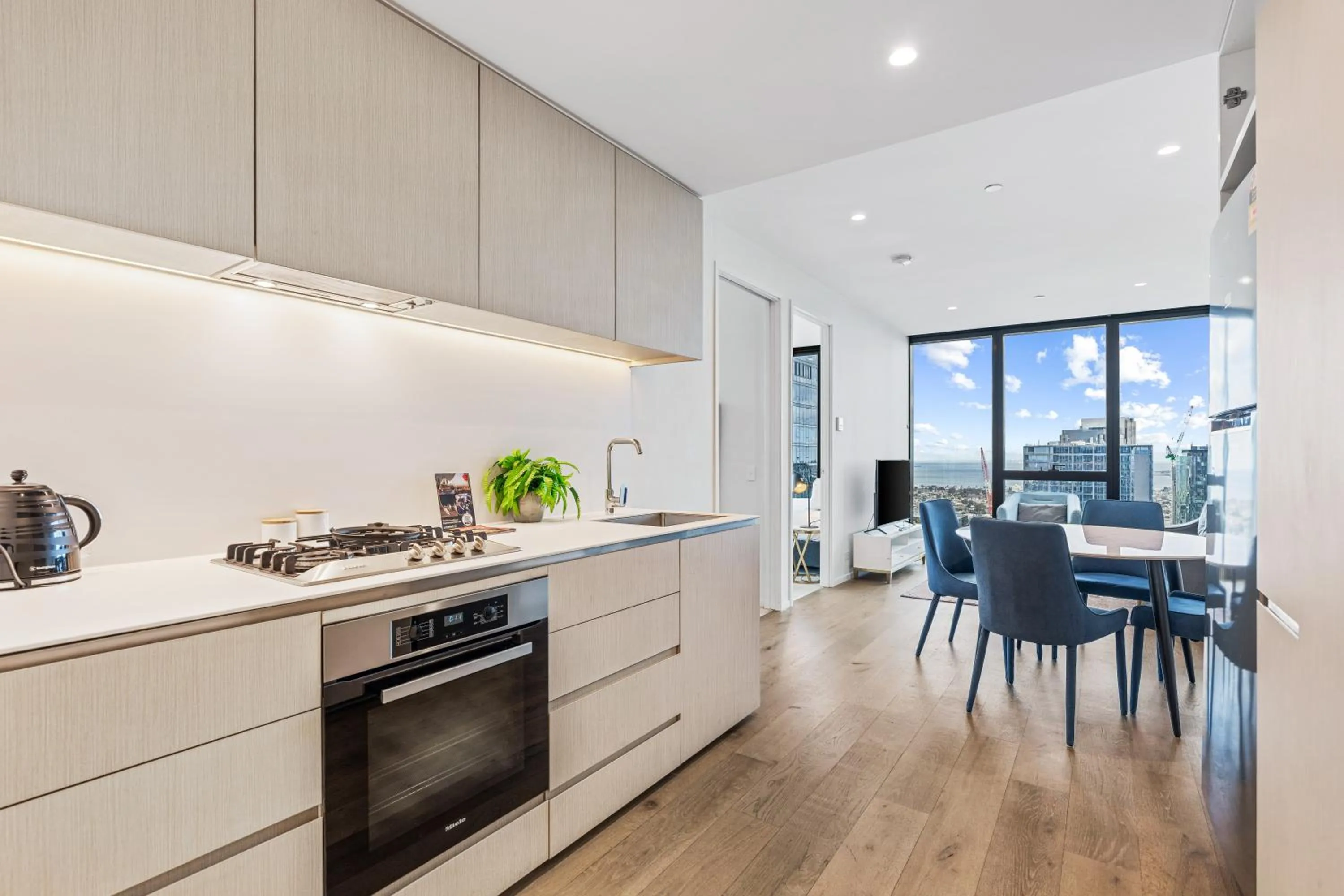 Kitchen or kitchenette in CLLIX Australia 108 Apartments