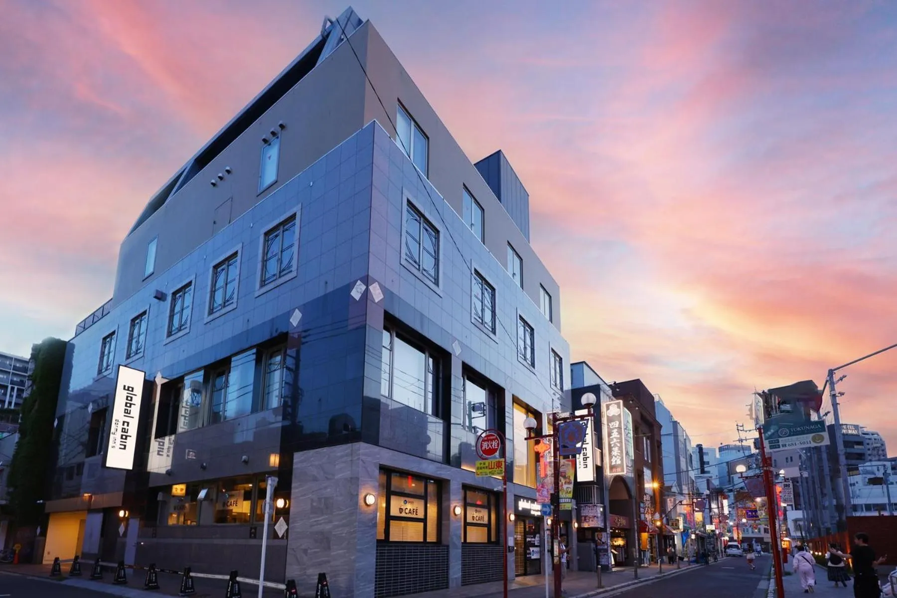 Property building in global cabin Yokohama Chinatown