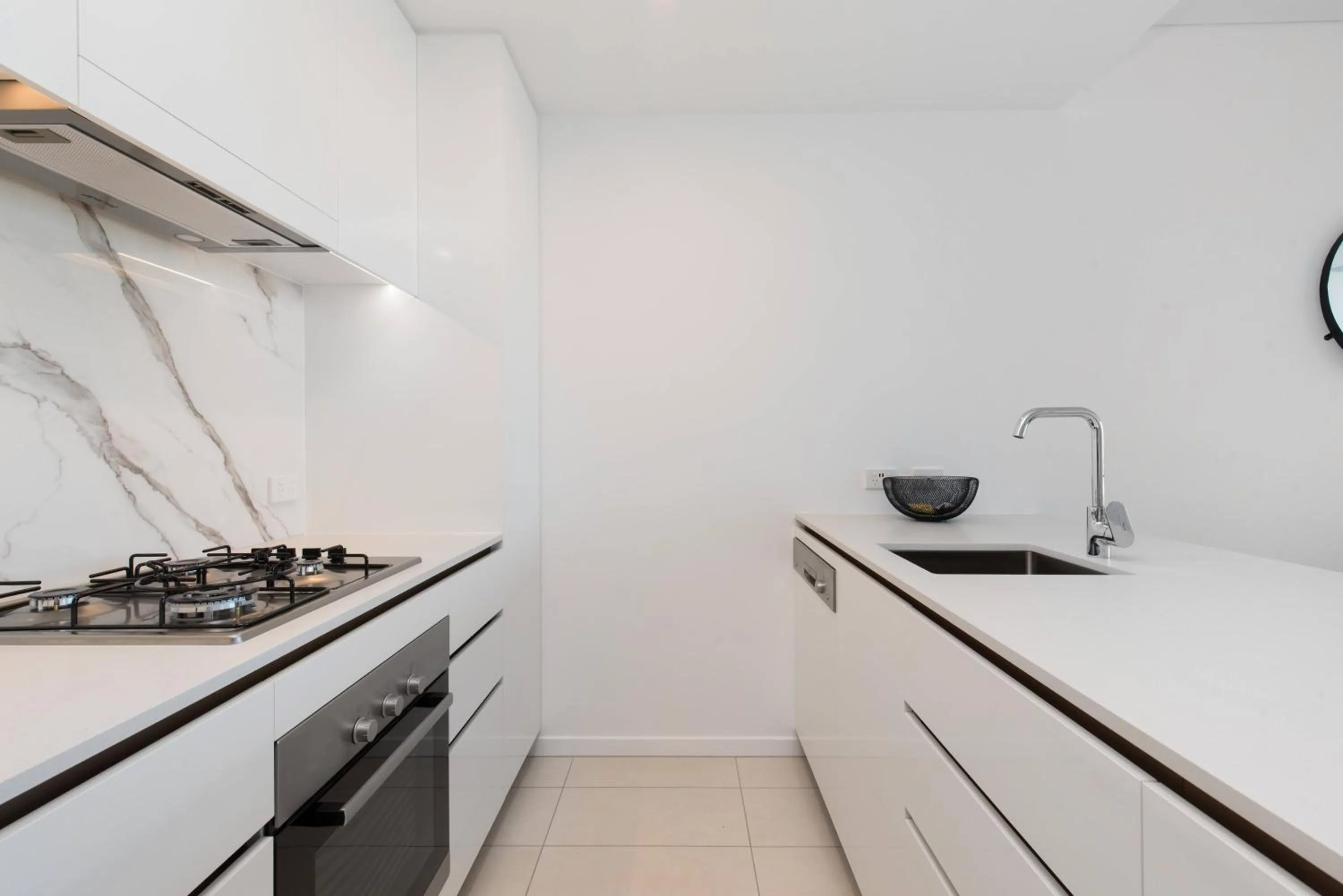 Kitchen or kitchenette in Hope Street Apartments by CLLIX
