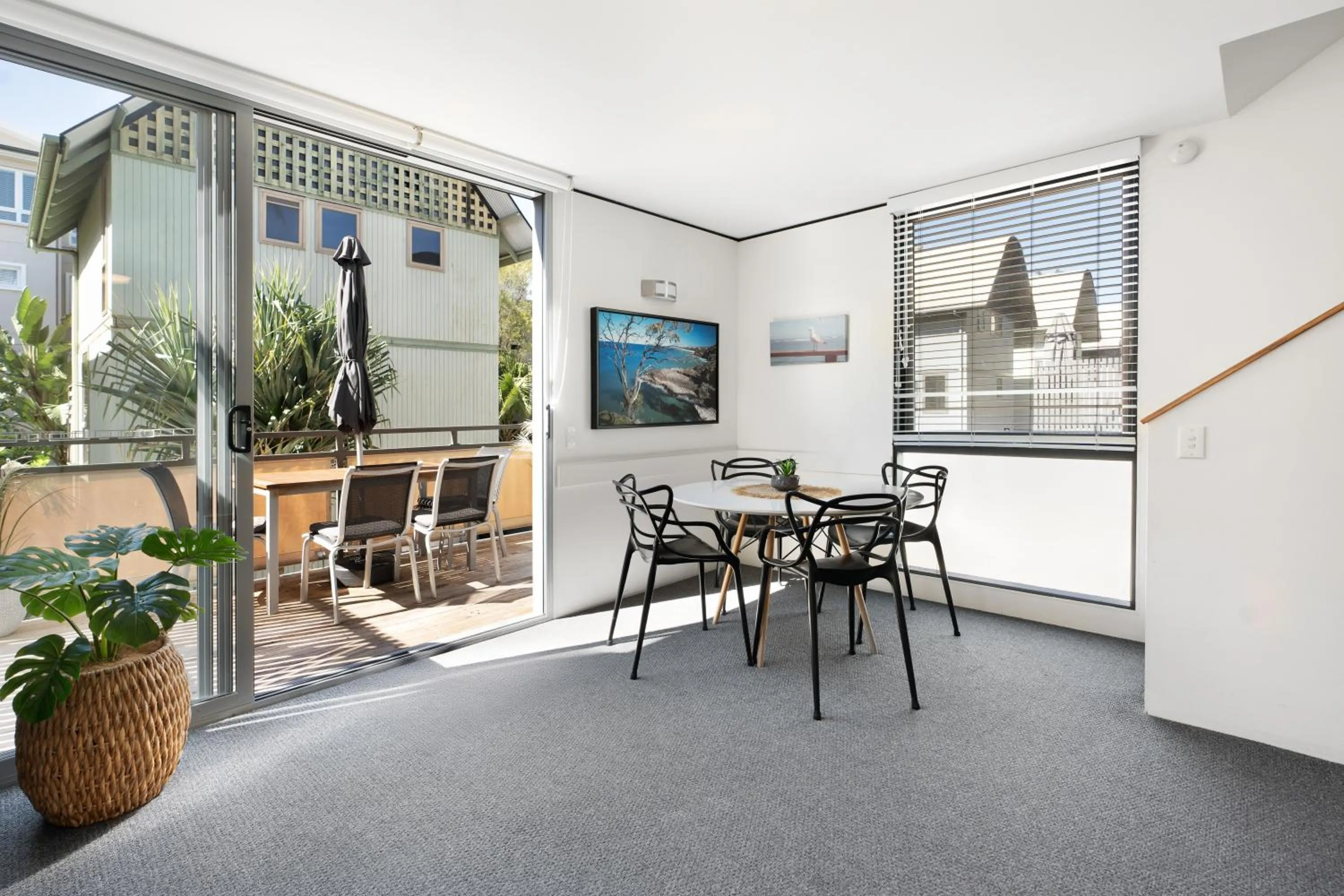 Dining area in The Hastings Beach Houses