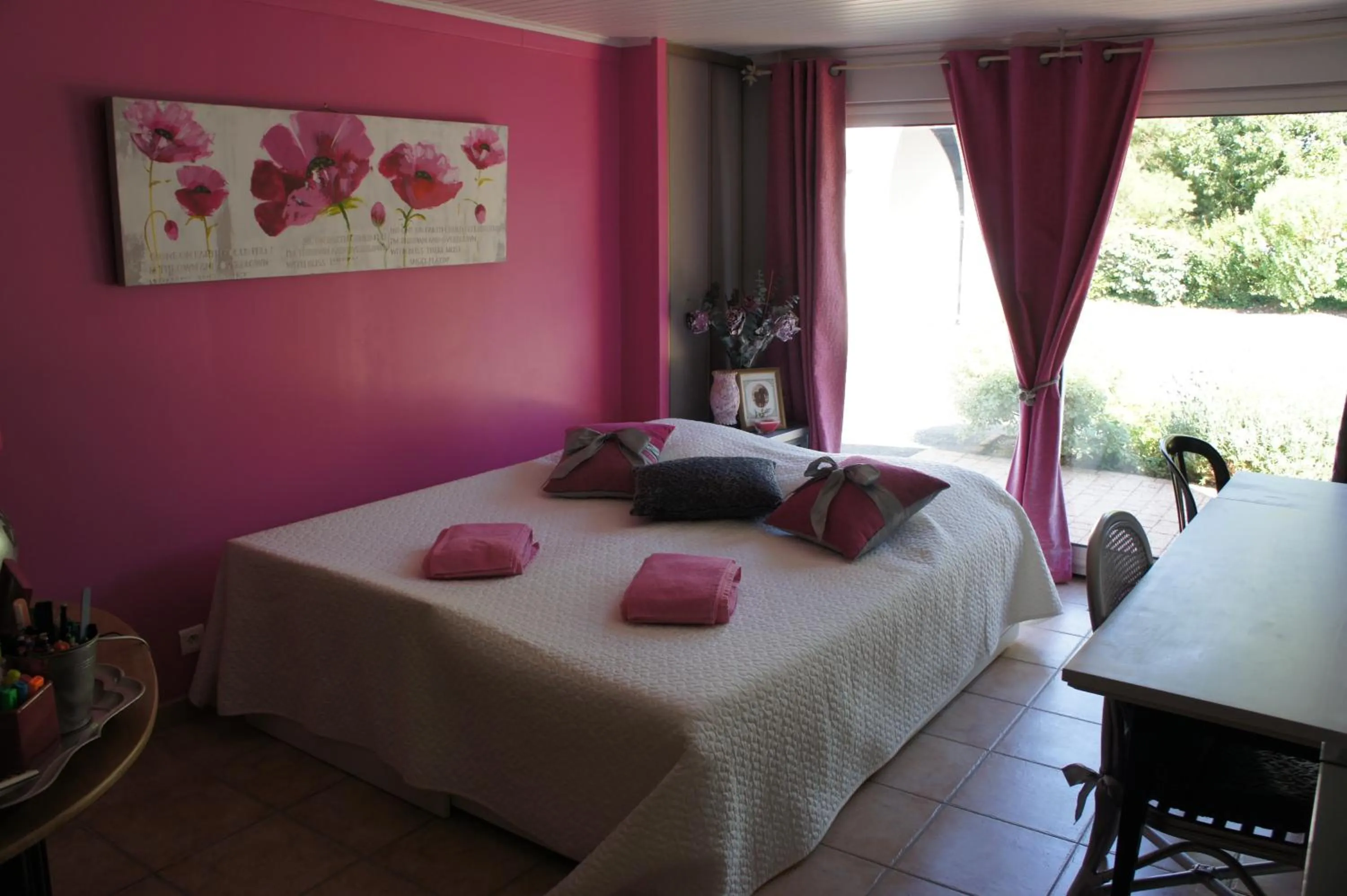 Bed in Entre Terre et Mer