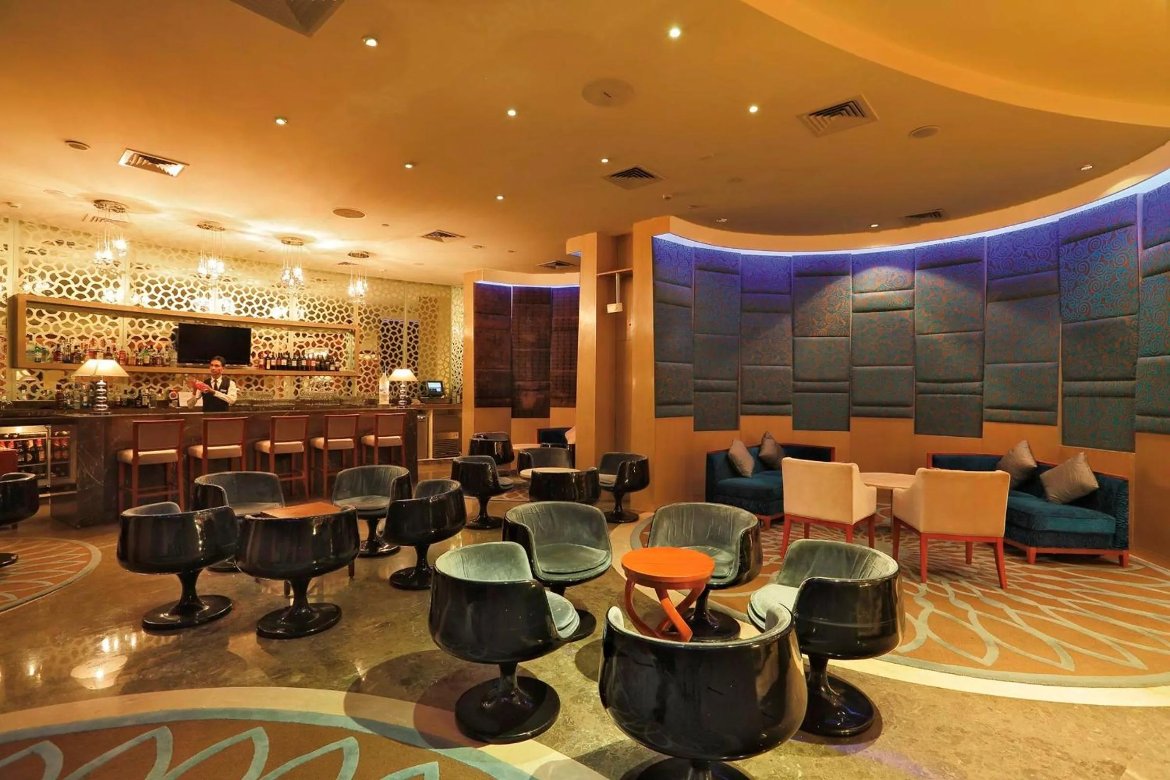 Lounge or bar in Yashail Hotel Haridwar