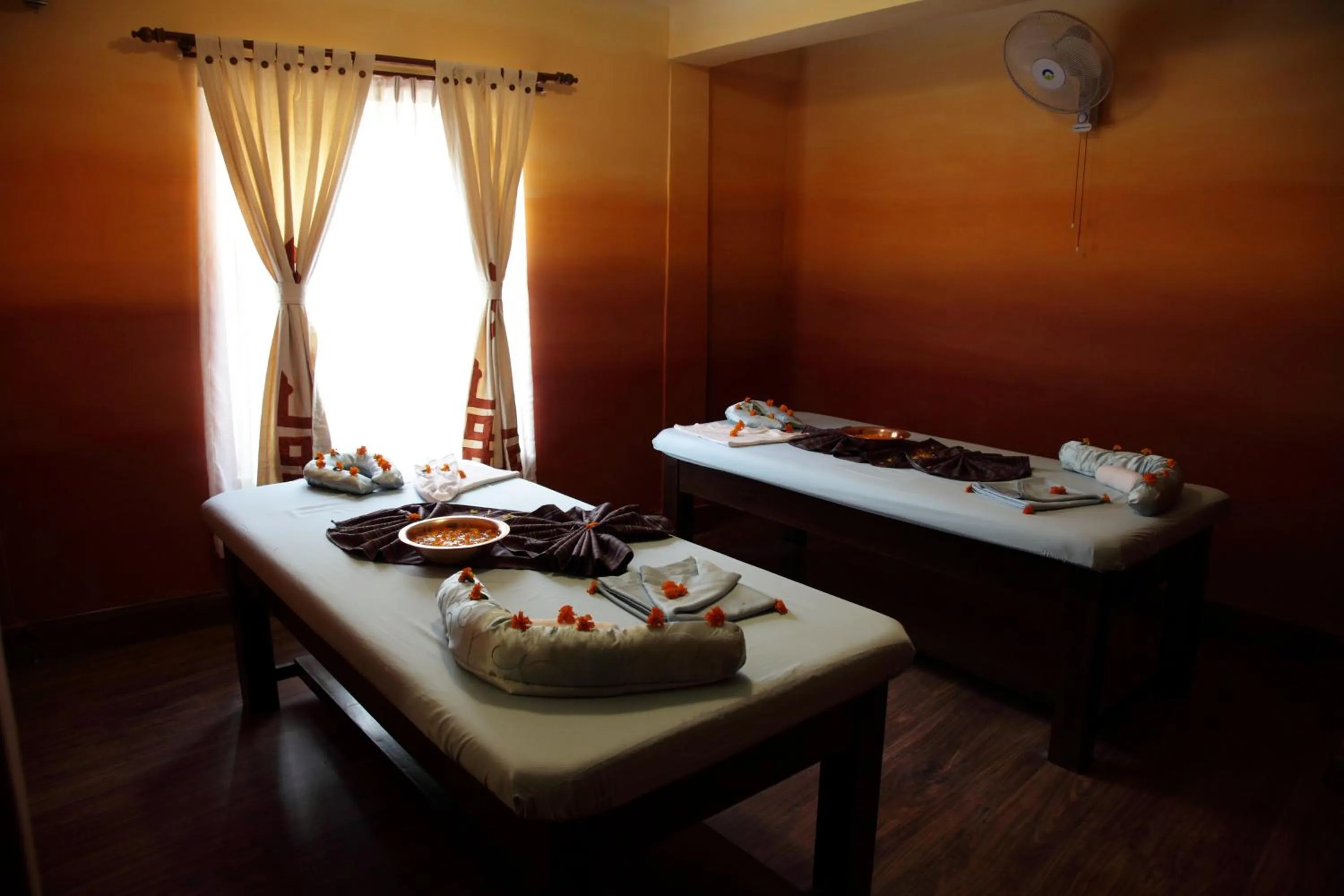 Day, Bed in Hotel Tibet International