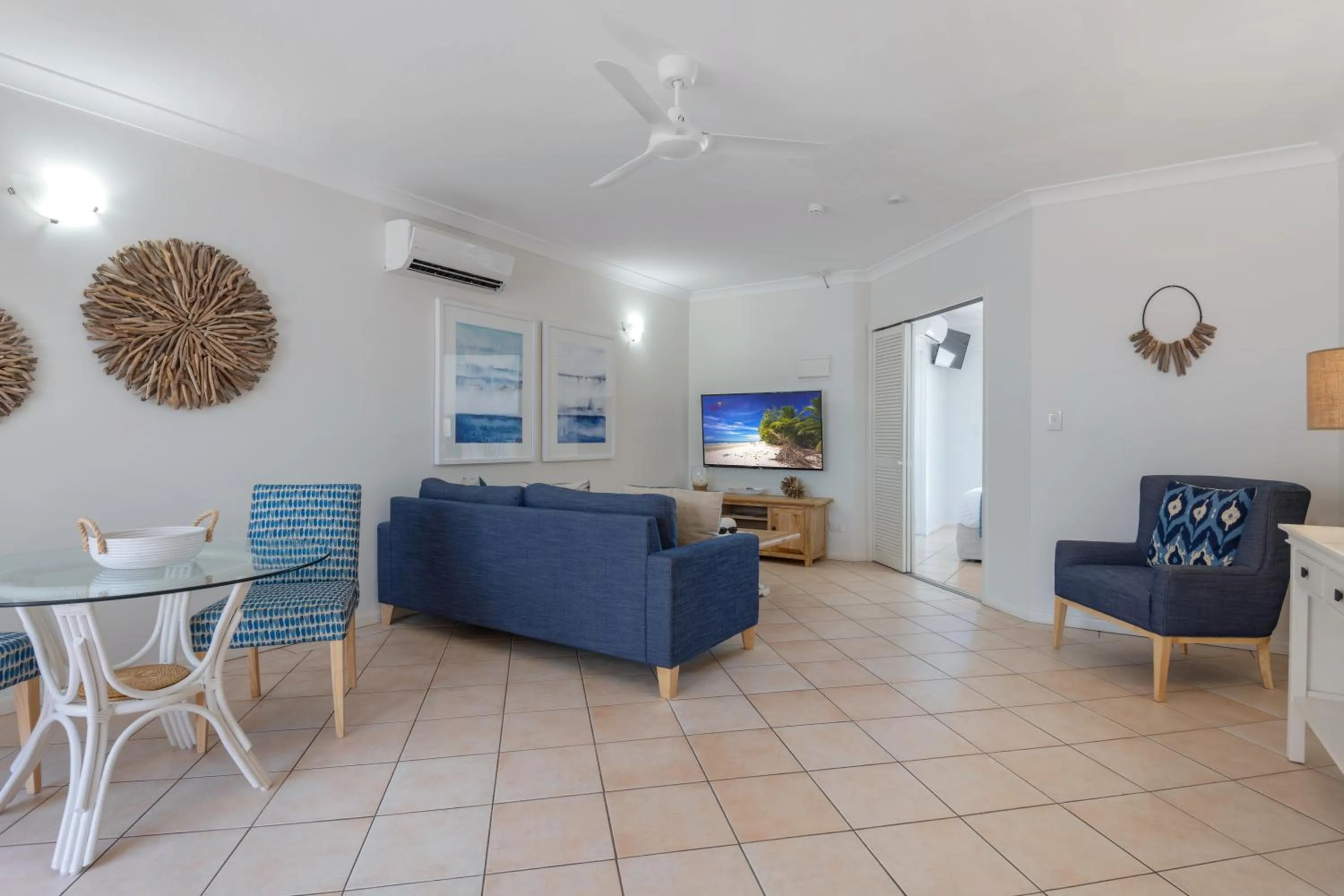 Living room in The Newport on Macrossan - Adults Only