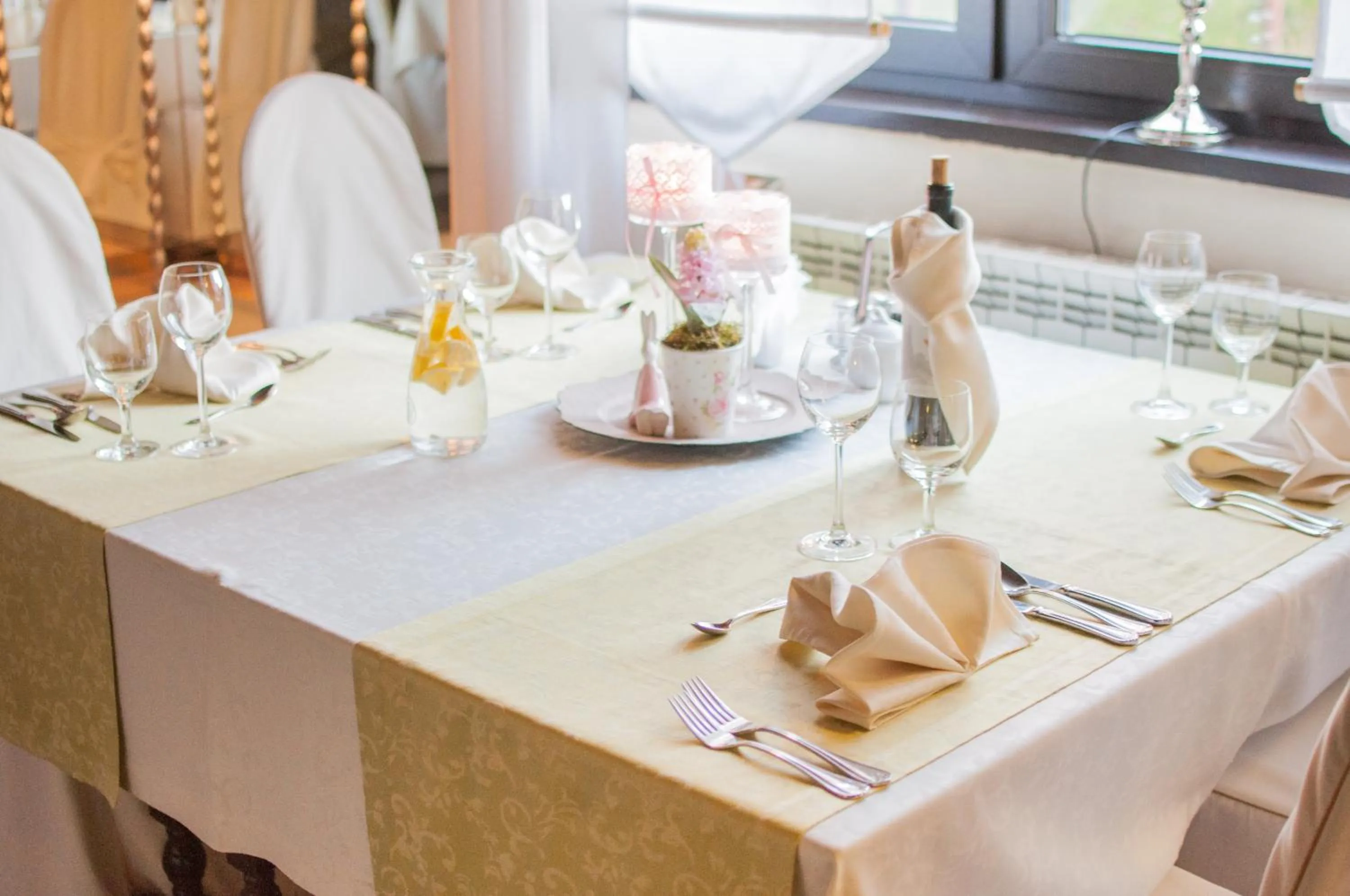 Restaurant/places to eat in Hotel Rypsówka