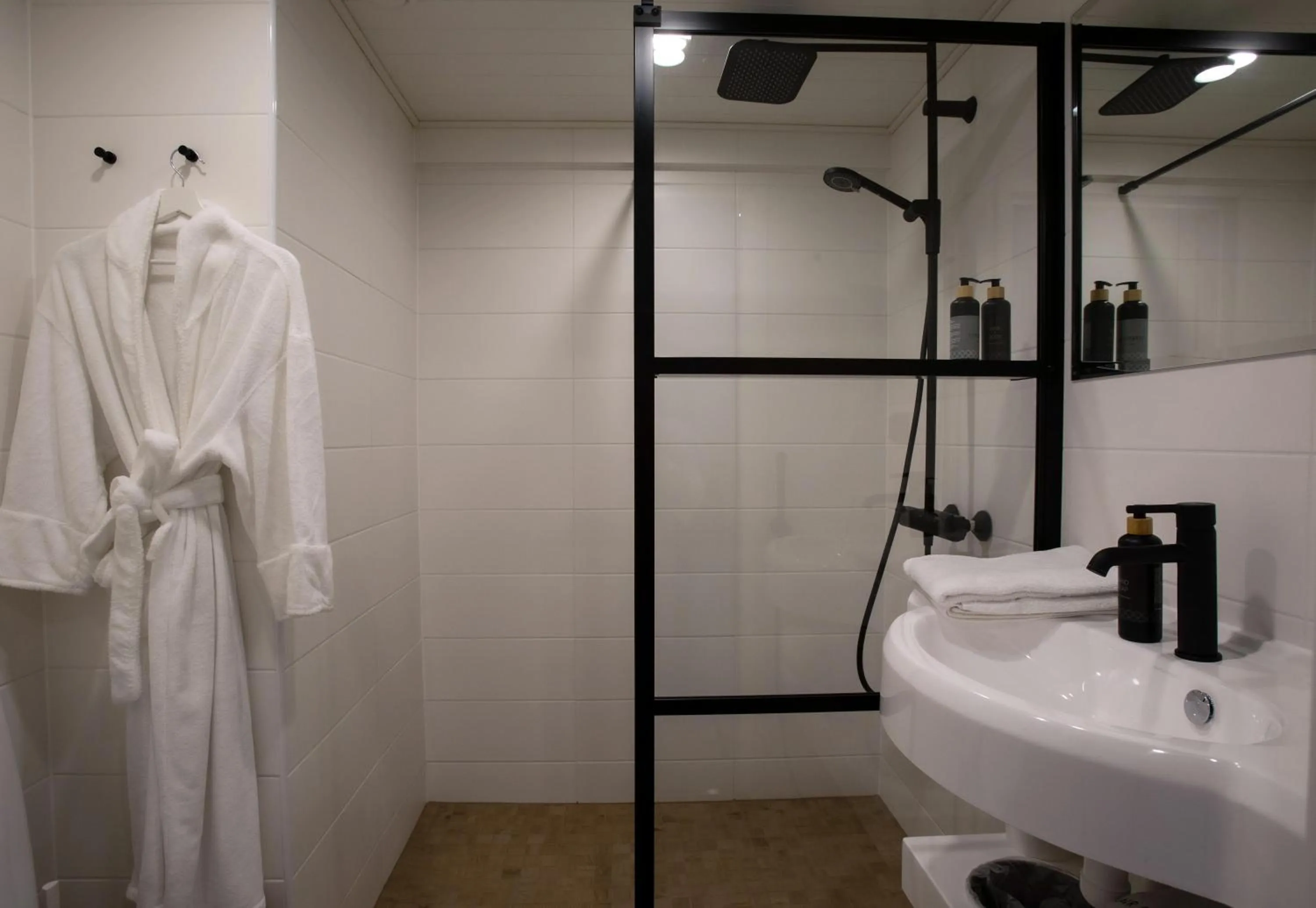 Shower in Ruissalo Spa Hotel