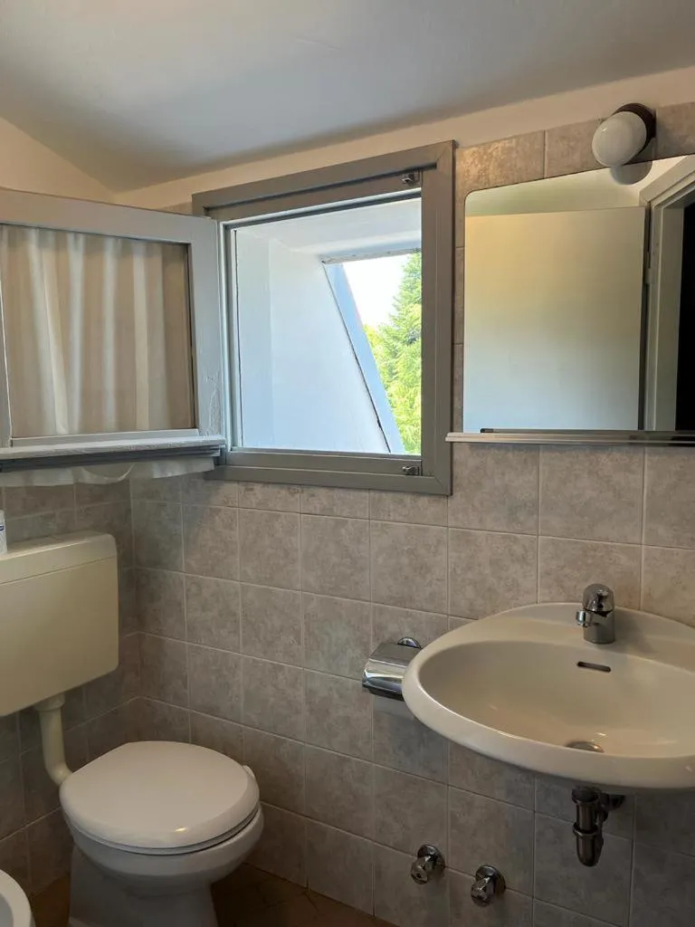 Toilet in Hotel Aurora