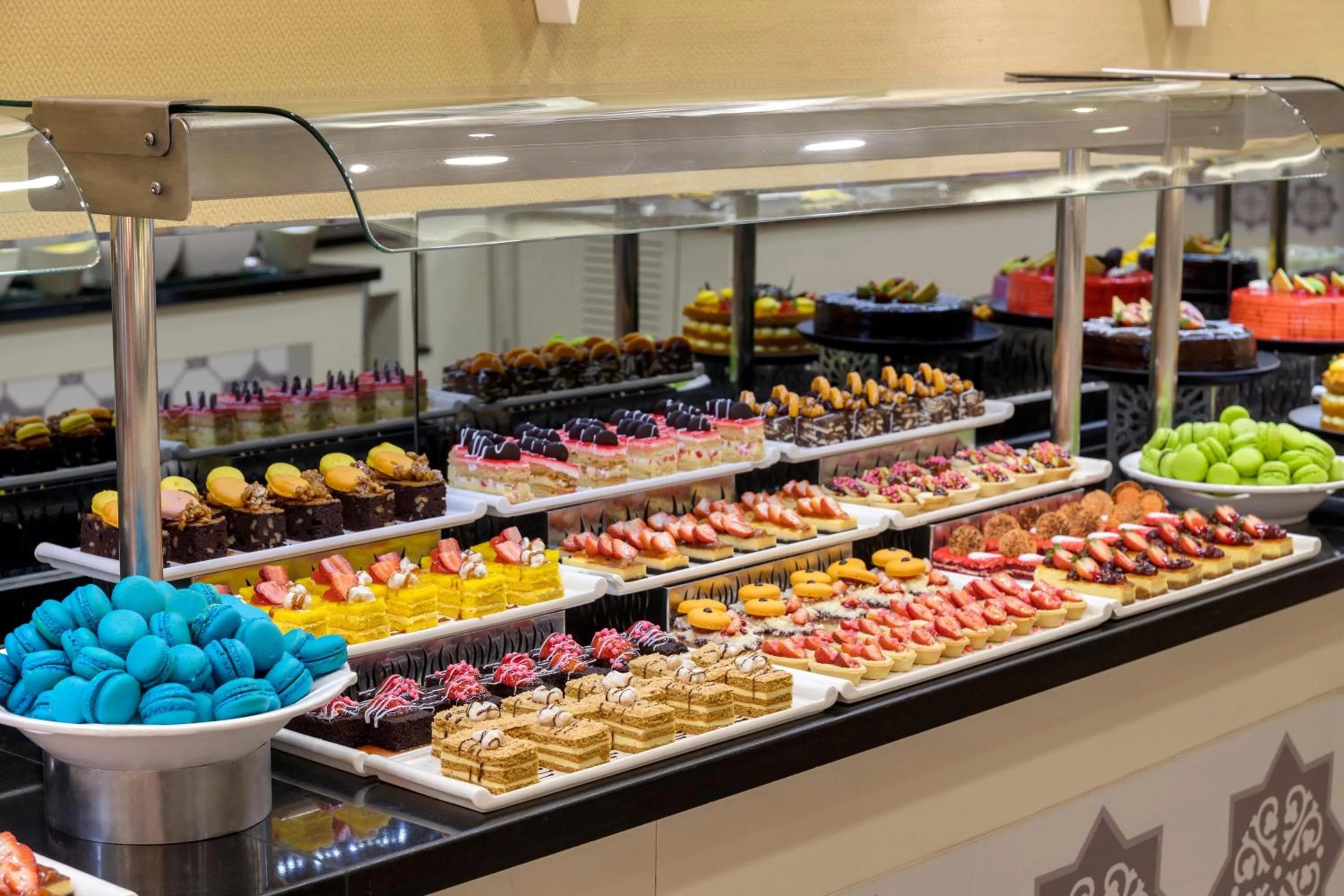 Restaurant/places to eat in Sherwood Exclusive Lara