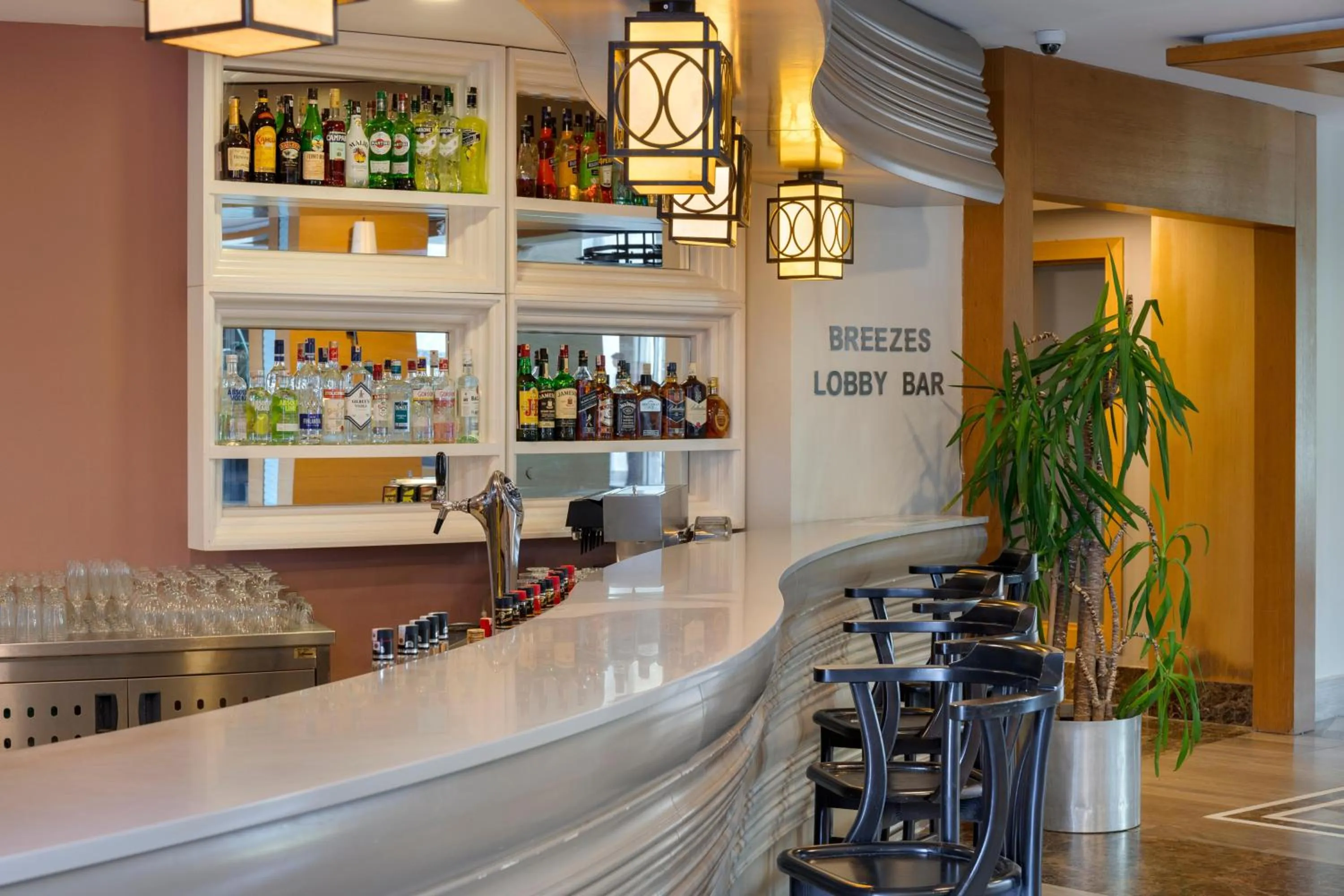 Lounge or bar in Sherwood Exclusive Lara