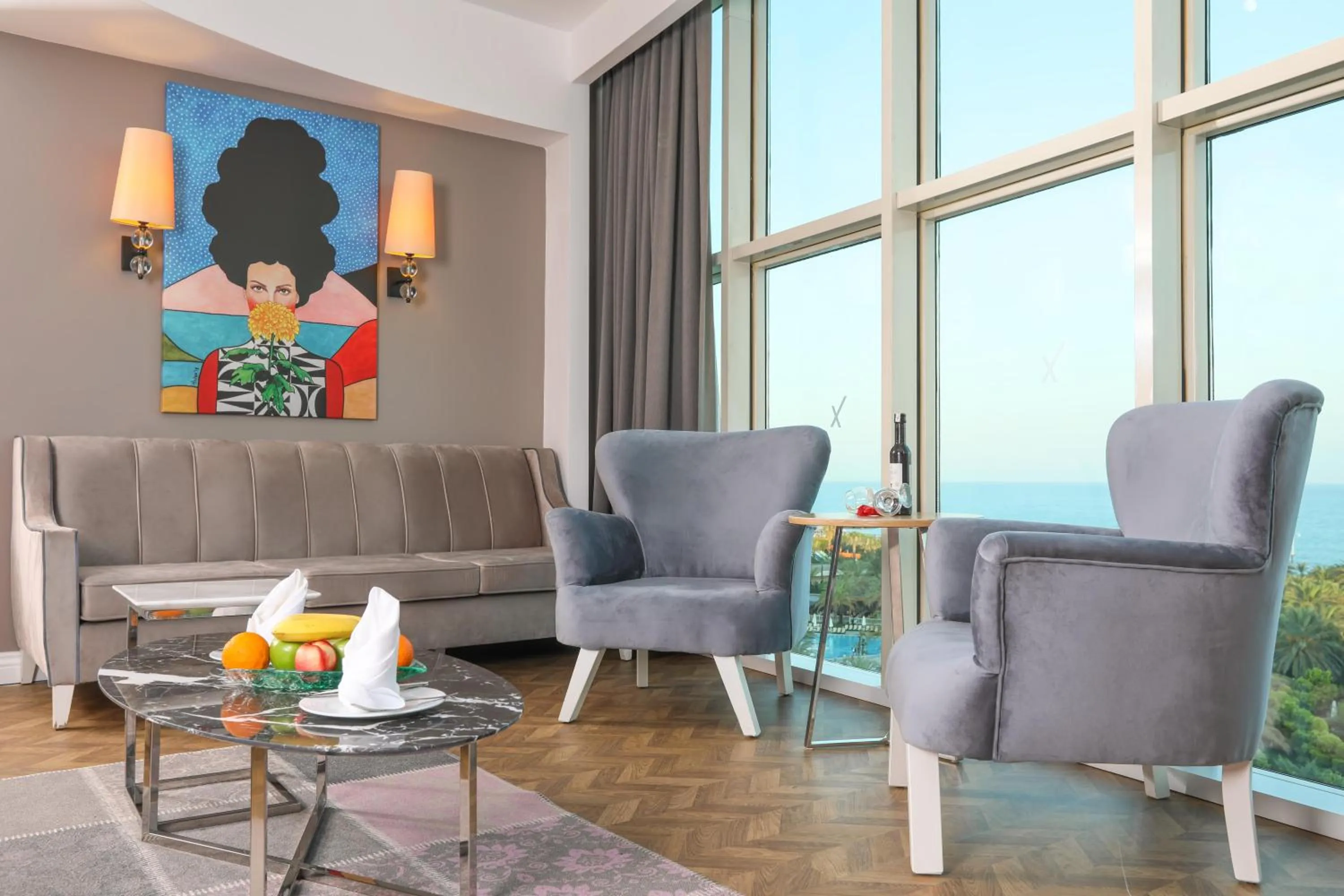 Photo of the whole room in Sherwood Exclusive Lara