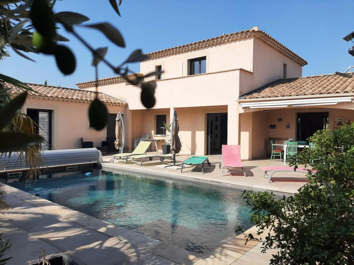 Property building in Les Figues