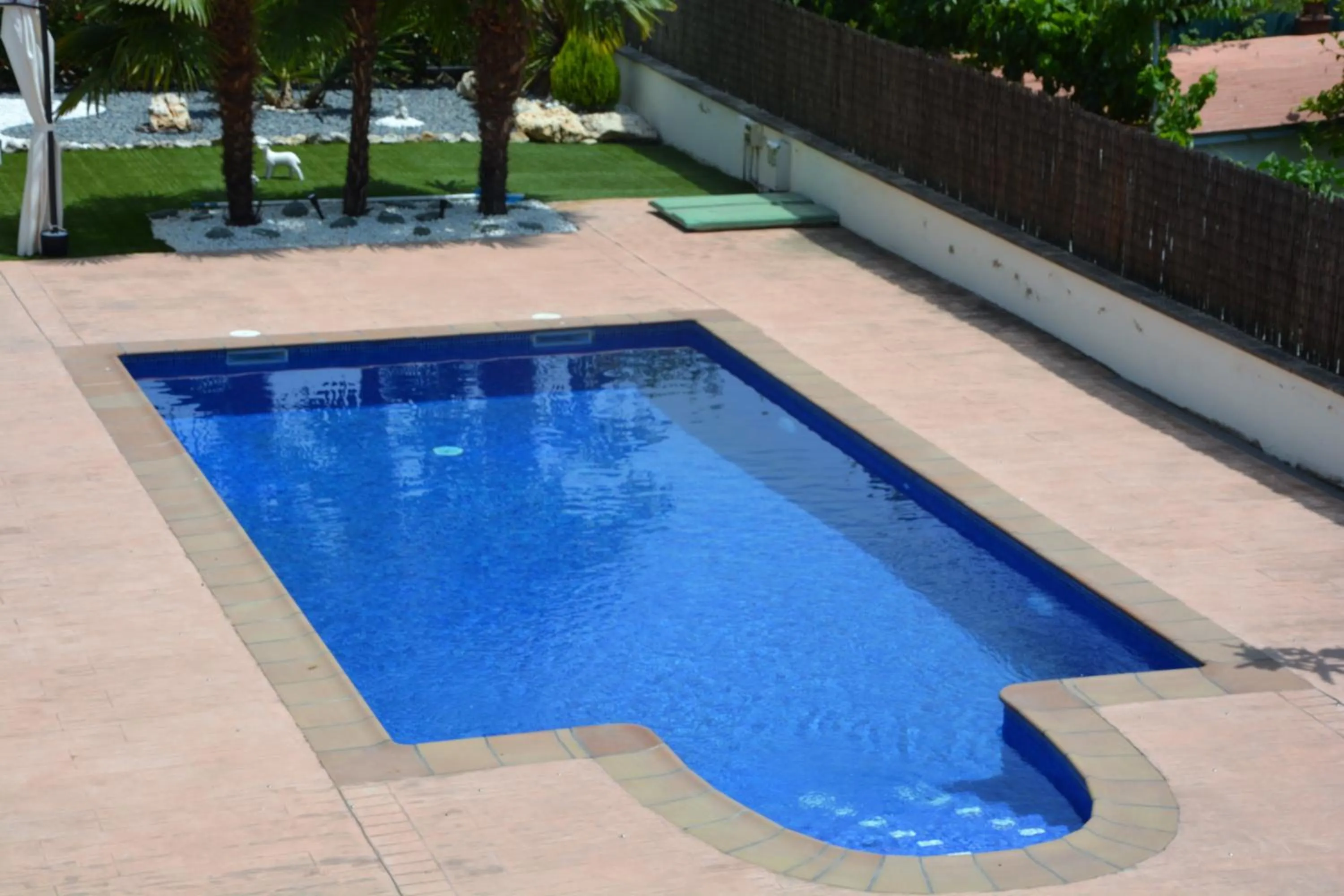 Off site in Villa Sitges La Calma 10 minutes drive Sitges 2 minutes walk Garraf Park AC