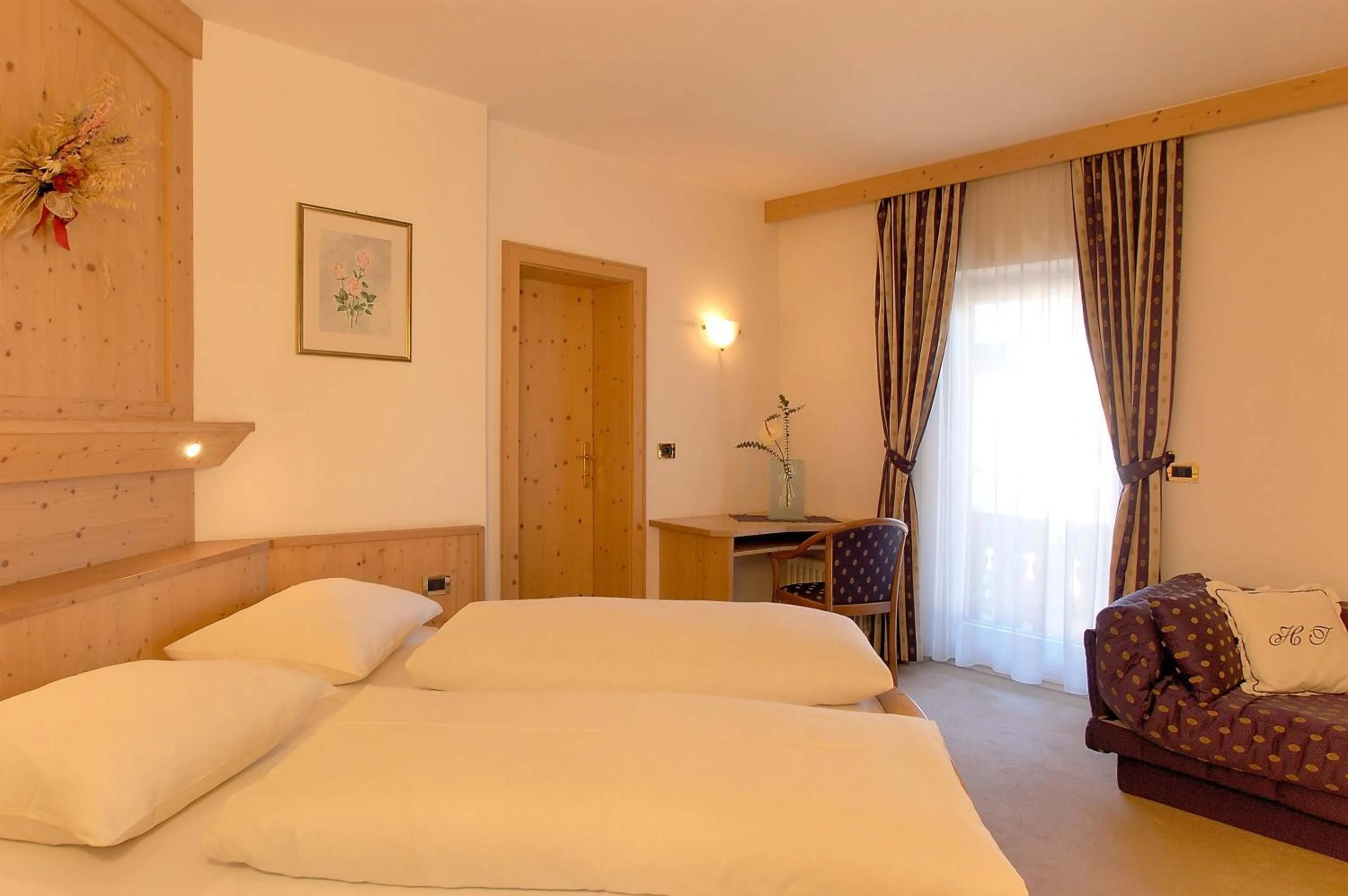 Photo of the whole room, Bed in Hotel Teresa