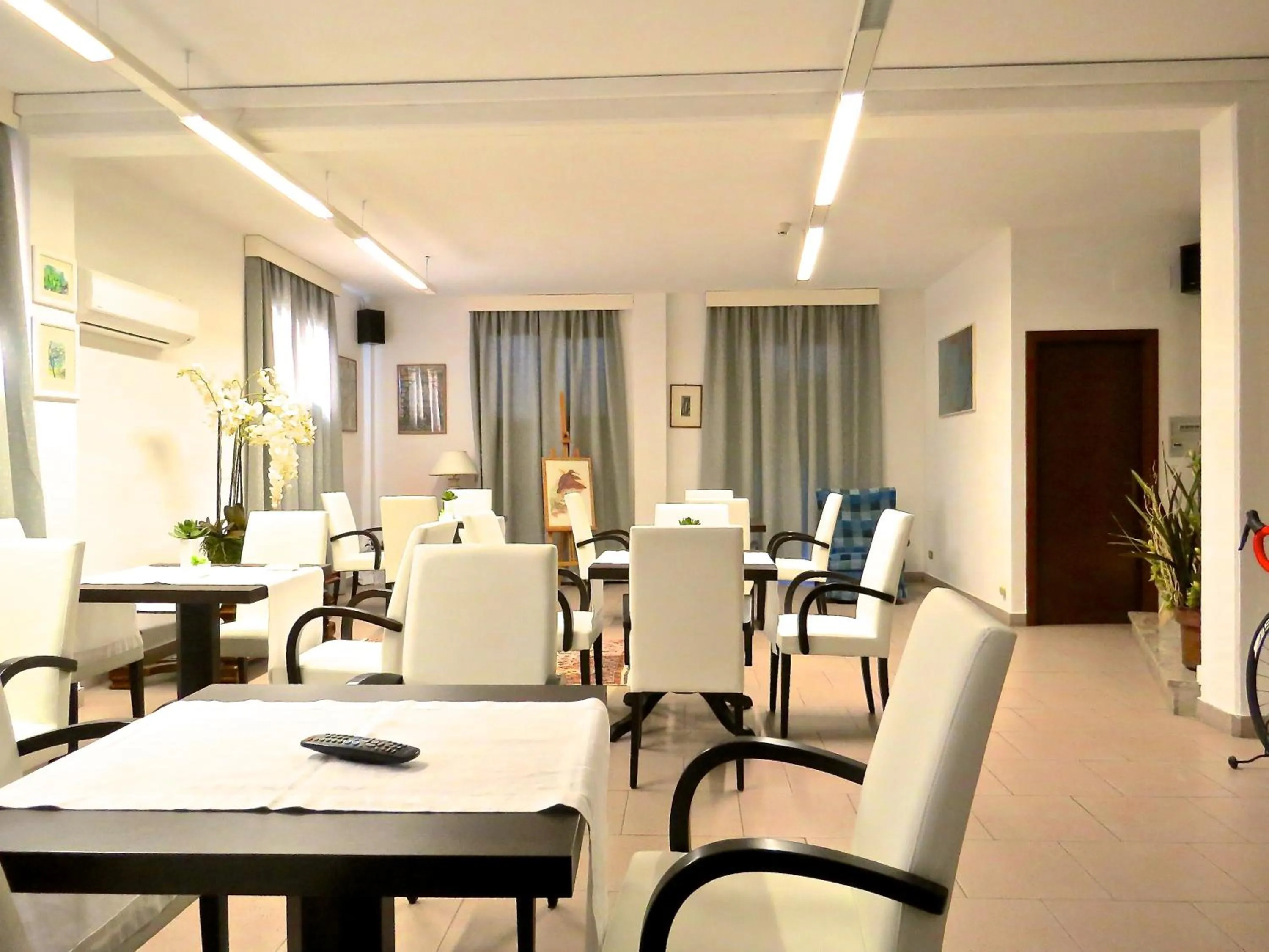 Communal lounge/ TV room in Hotel Rosmarina