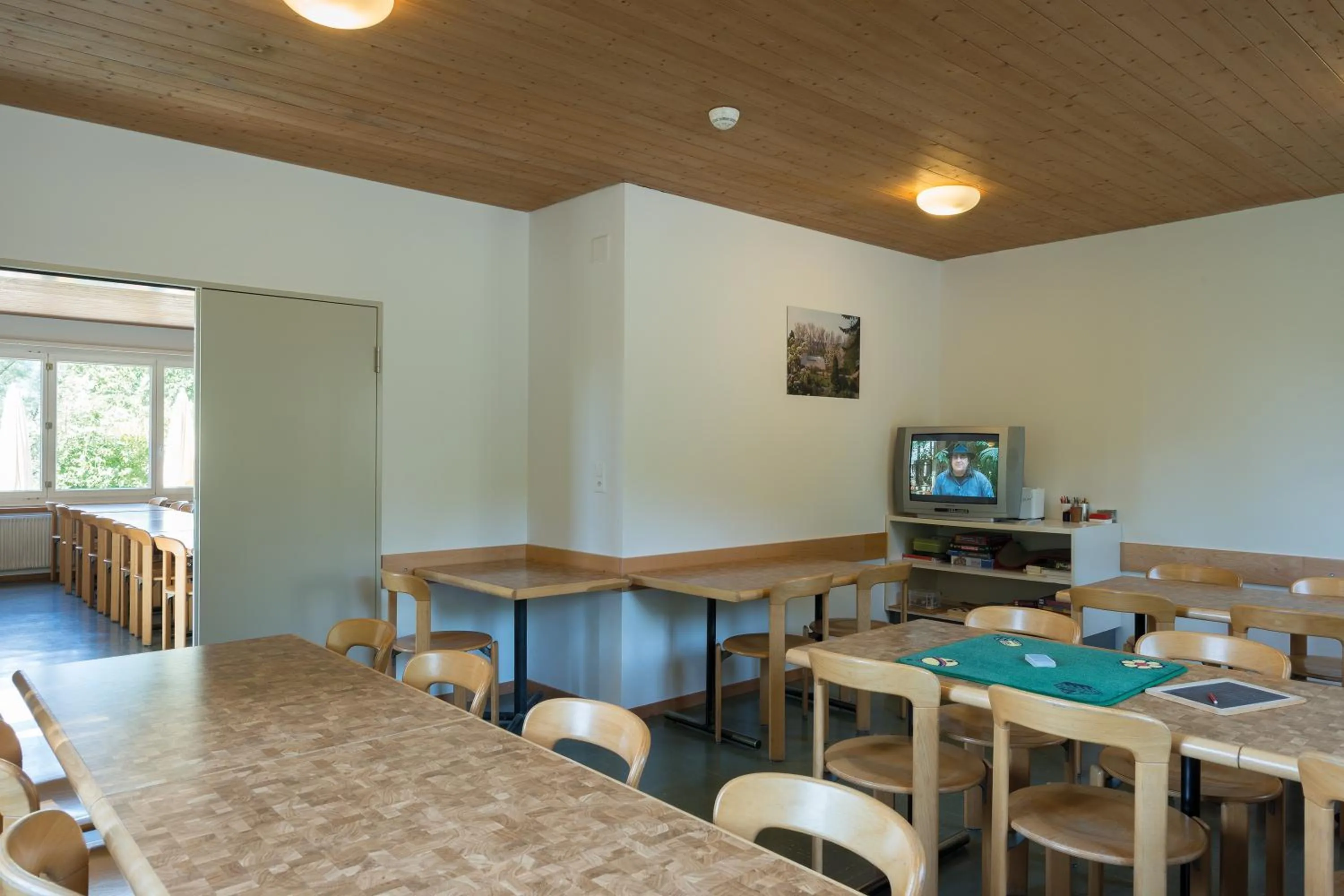 Communal lounge/ TV room in Stein am Rhein Youth Hostel