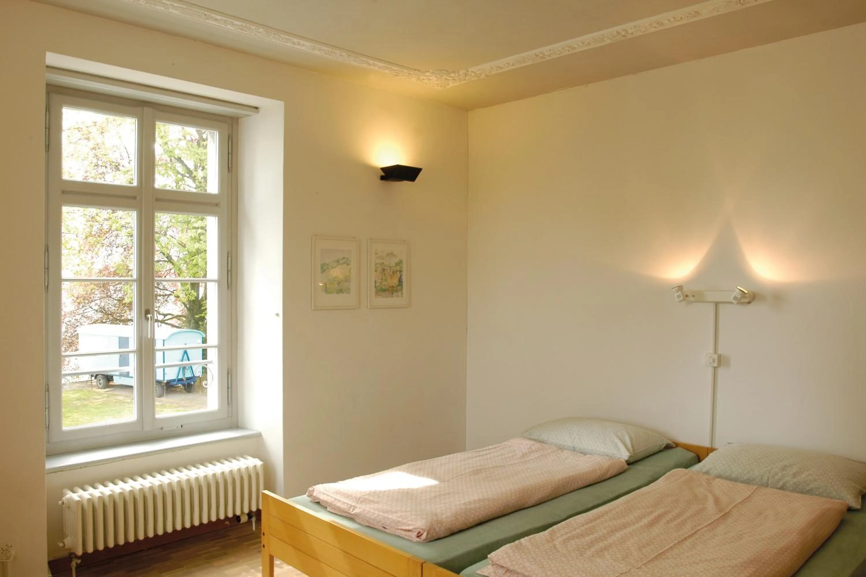 Photo of the whole room, Bed in Richterswil Youth Hostel