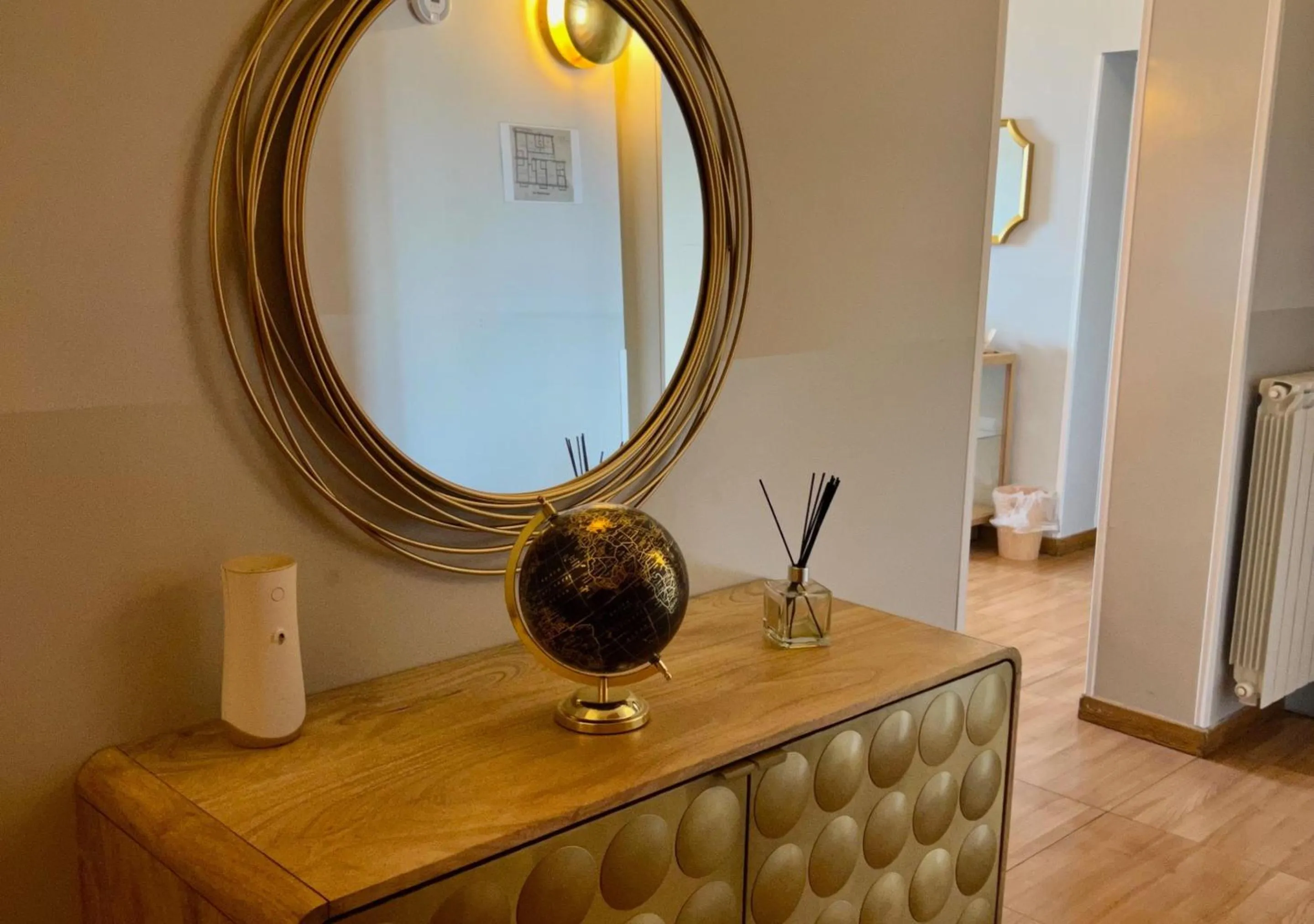 Living room in Bon Ton Design Rooms by DOT Suites